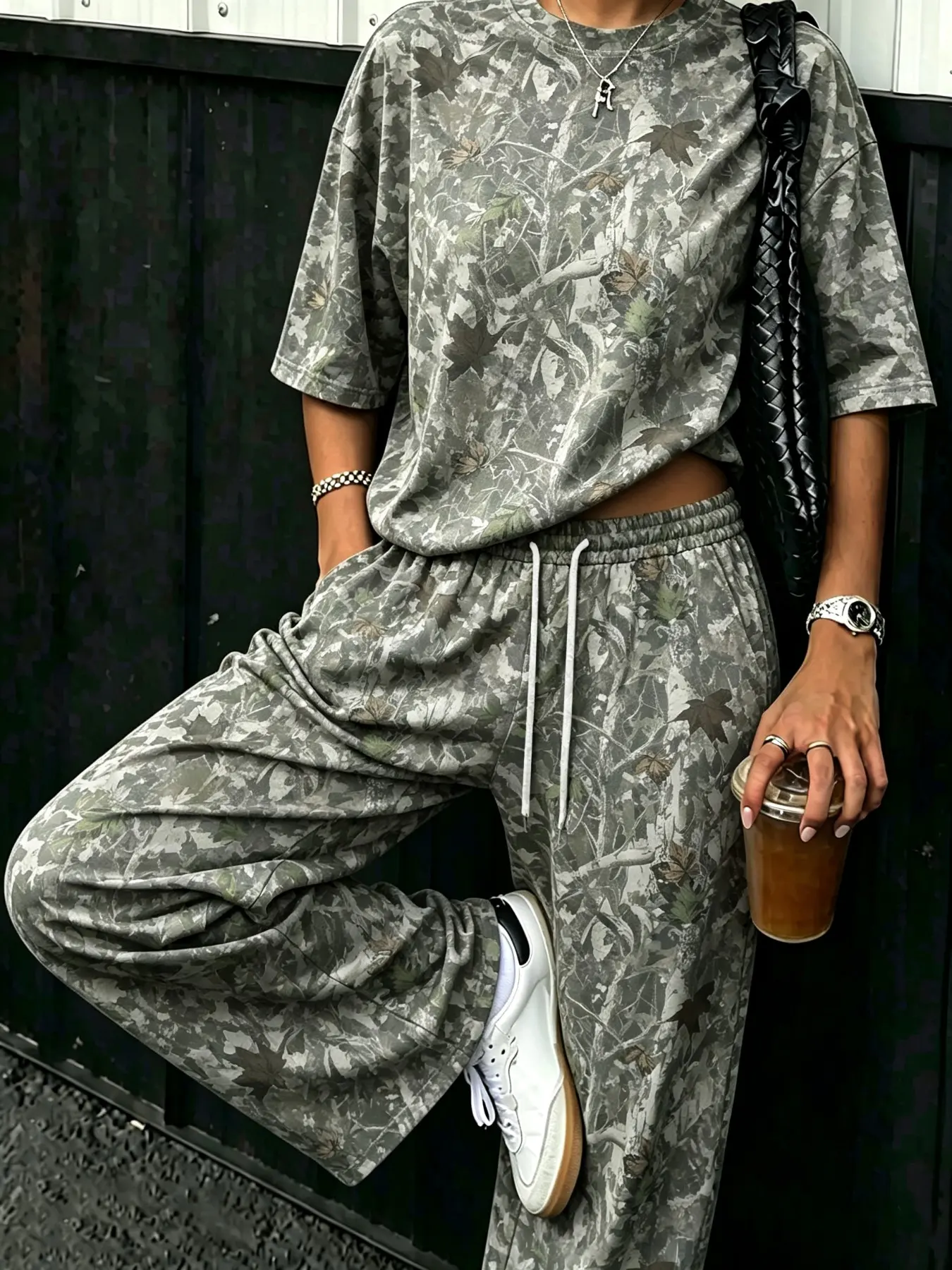 Women's American Vintage Camo 2‑Piece Outfit Set, Loose Oversized Short‑Sleeve Top & Wide‑Leg Pants, Casual Streetwear for All Seasons