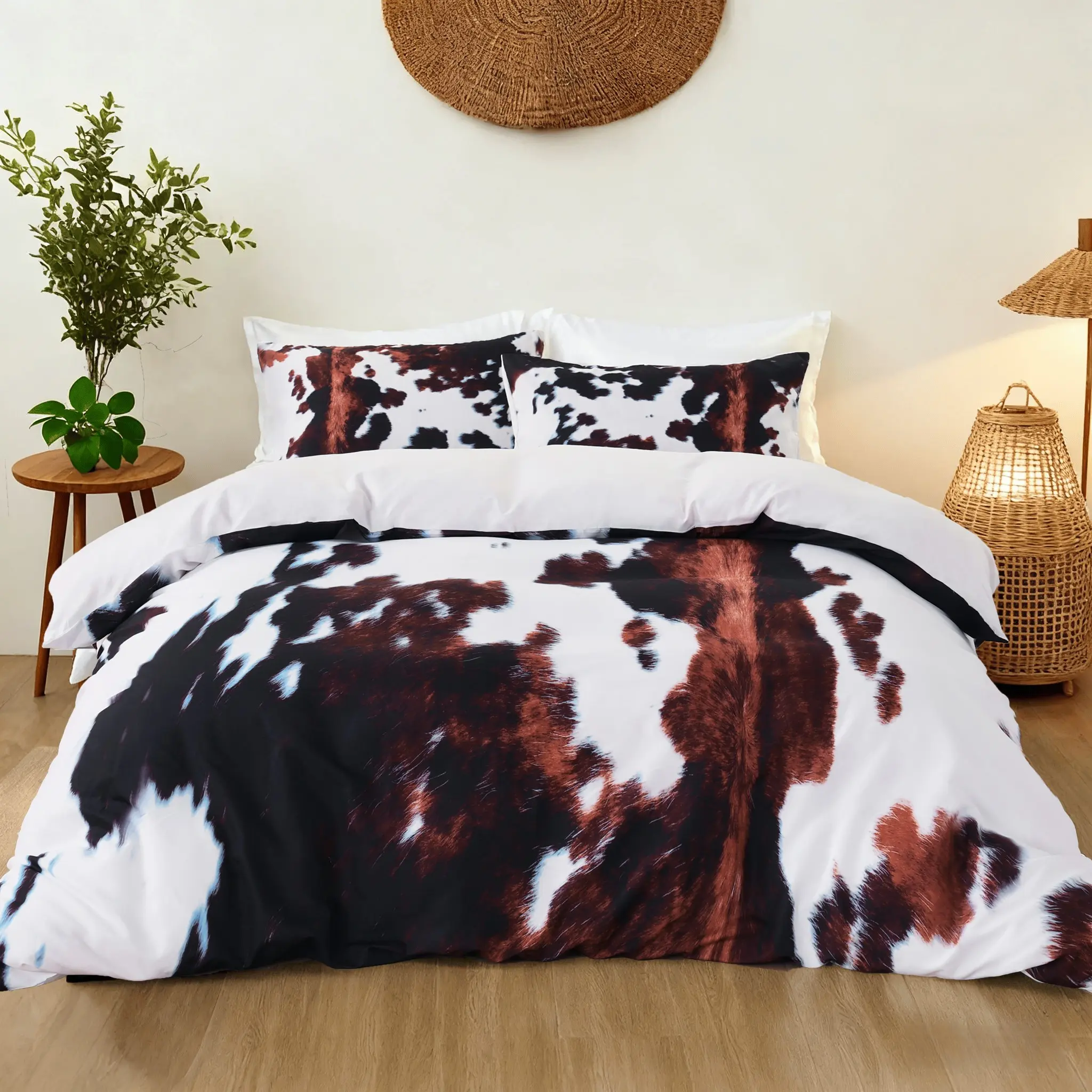 3-Piece Milk Cow Faux Fur Digital Print Duvet Cover Set, Bedroom & Guest Room Cozy Bedding Set, 1 Duvet Cover + 2 Pillowcases (Inserts Not Included), Ideal Gift for Highland Cow Lovers