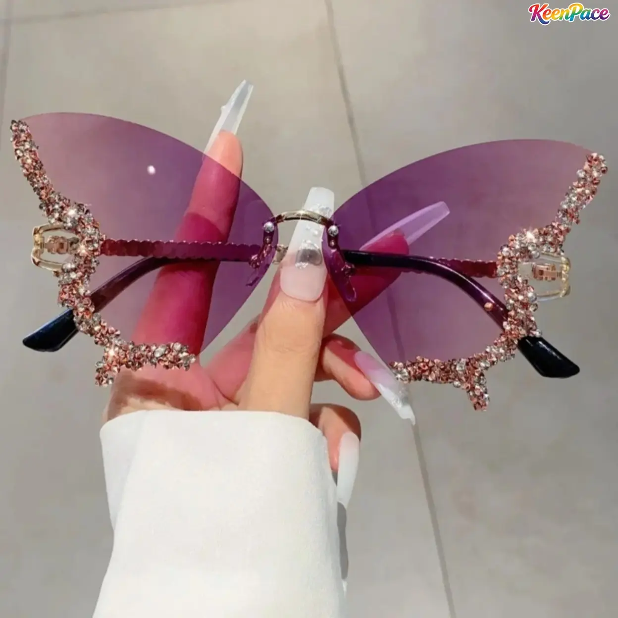 Women's Sporty Chic Rhinestone-Inlaid Butterfly Sunglasses, Trendy Signature Shades with Light UV Protection, Outdoor Eyewear Accessory for Daily Wear Travel,back to school,back to school haul