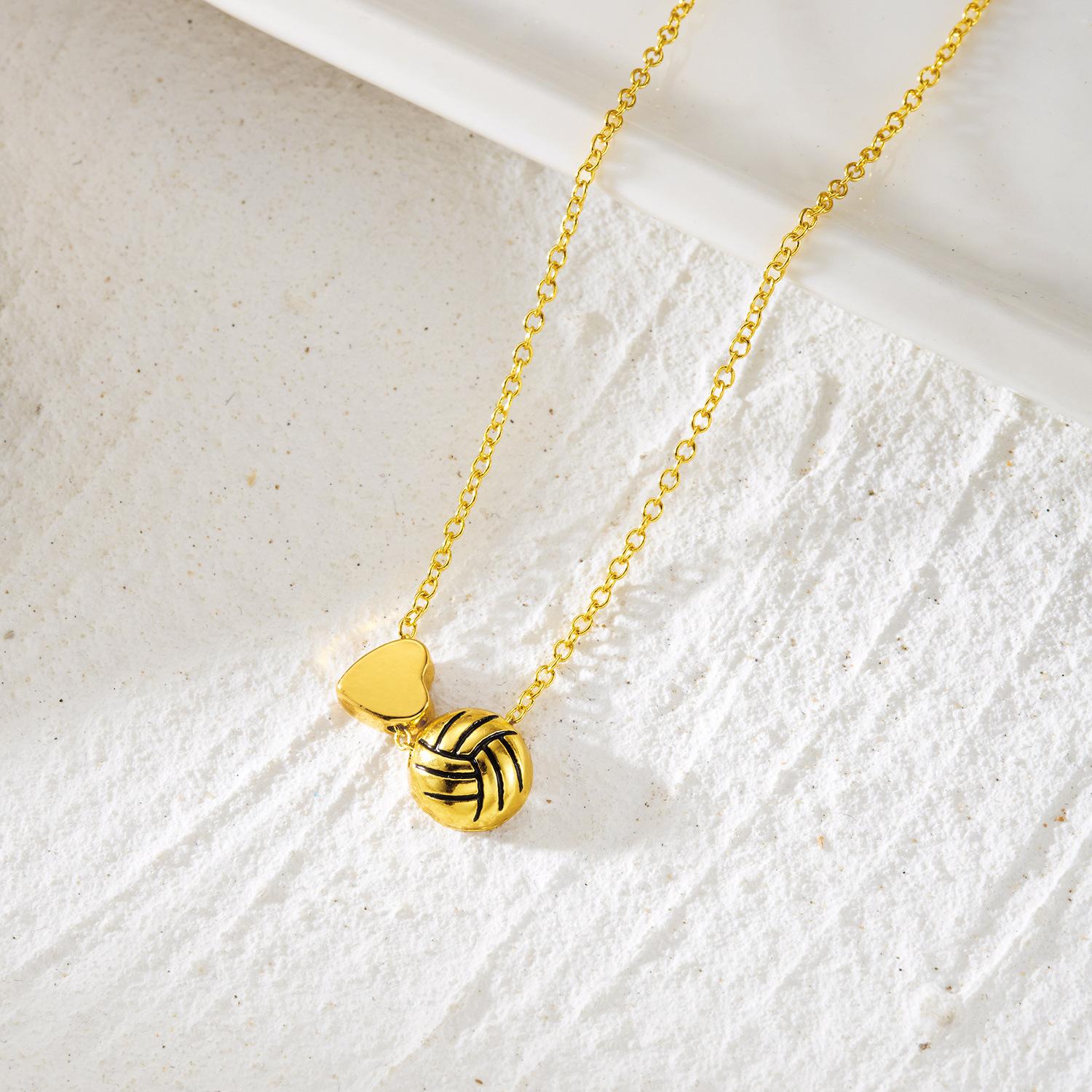 Minimalist Sports Alloy Heart Basketball Volleyball Pendant Necklace, Daily Wear Versatile Paper Card Chain, Fashionable Accessory