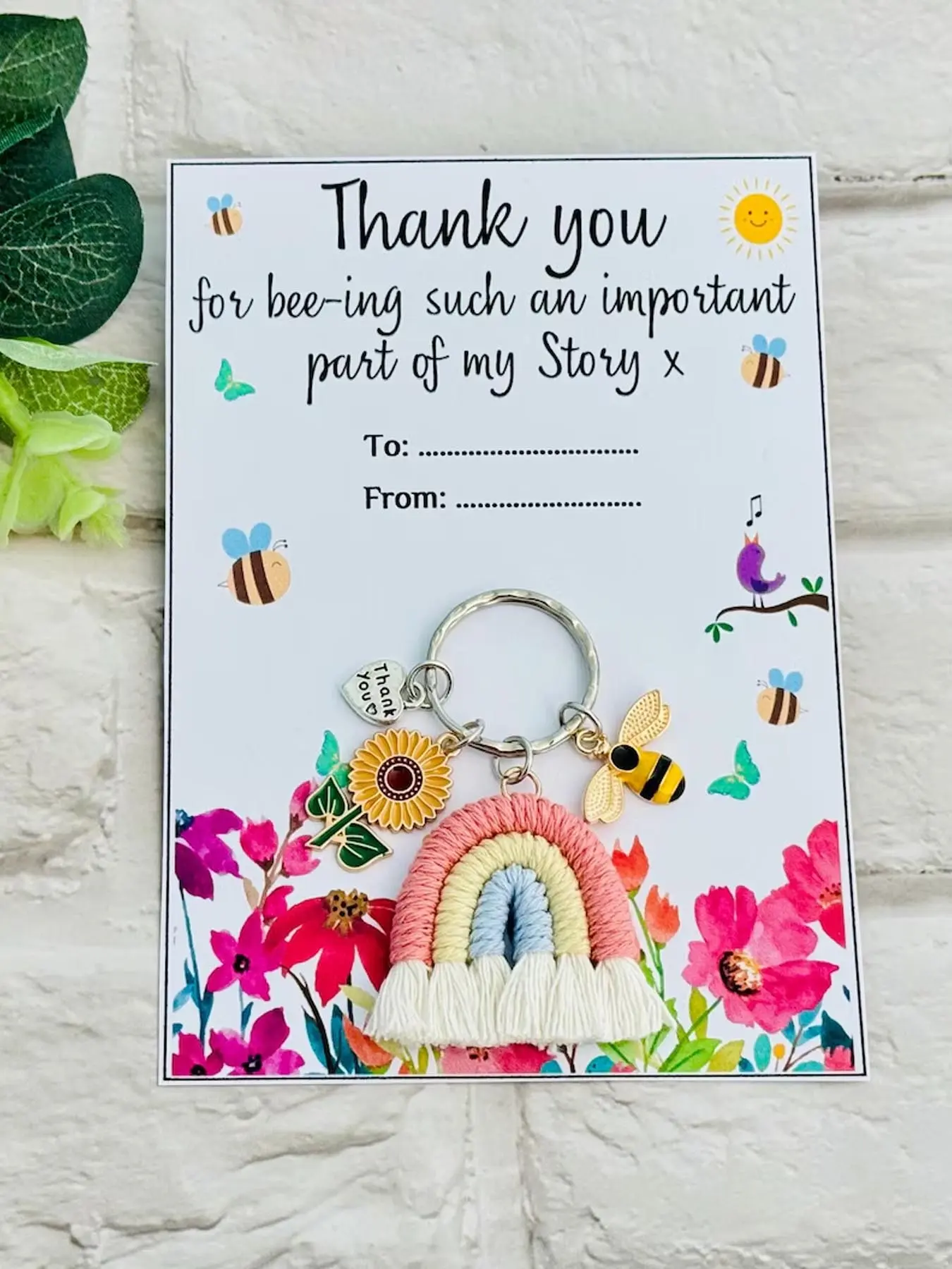 1pc Bee Thank You Authentic Keychain with Greeting Card Handmade Macrame Rainbow Charm Teacher Appreciation Gift Thank You Card for Colleague Friend Graduation Present