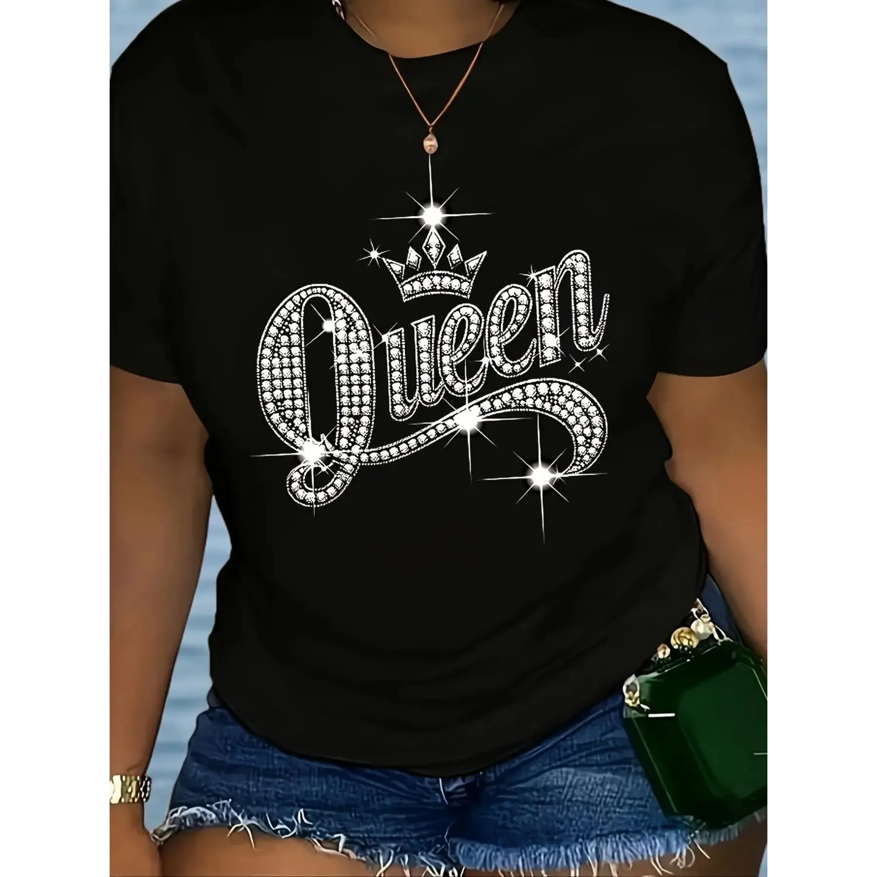 [Queen Print T-Shirt] Women'S Queen & Crown Print T-Shirt - Short Sleeve Round Neck Casual Blouse With Queen Portrait & Crown, Spring Summer Casual Attire, Machine Washable Non- Fabric For Themed Parties & Events - Comfortable Casual Top