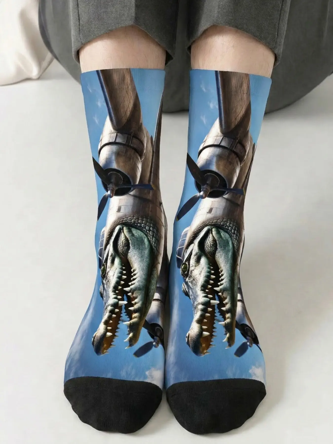 1 Pair BIIHUDU Men's Italian Brainrot Socks — Colorful Bombardiro Crocodilo Crocodile Bomber Print Socks, Mid-Calf Socks: Cartoon, Cute, Soft, Breathable, Fashionable, Casual, Streetwear, All-Over Print Design