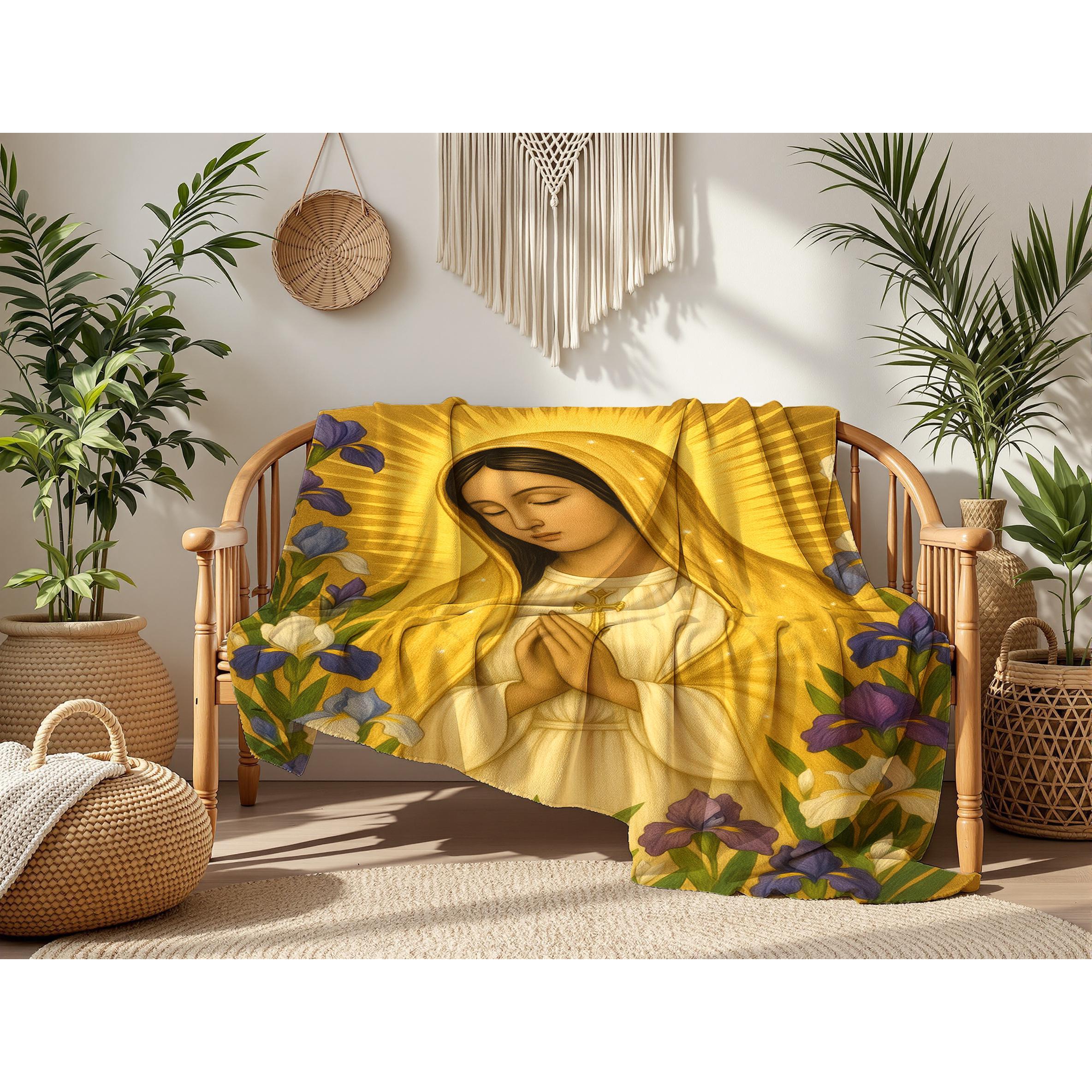 Virgin Mary Pattern Soft Warm Throw Blanket Mary Garden Air - conditioned Room Warm Nap Blanket for Home Office Travel