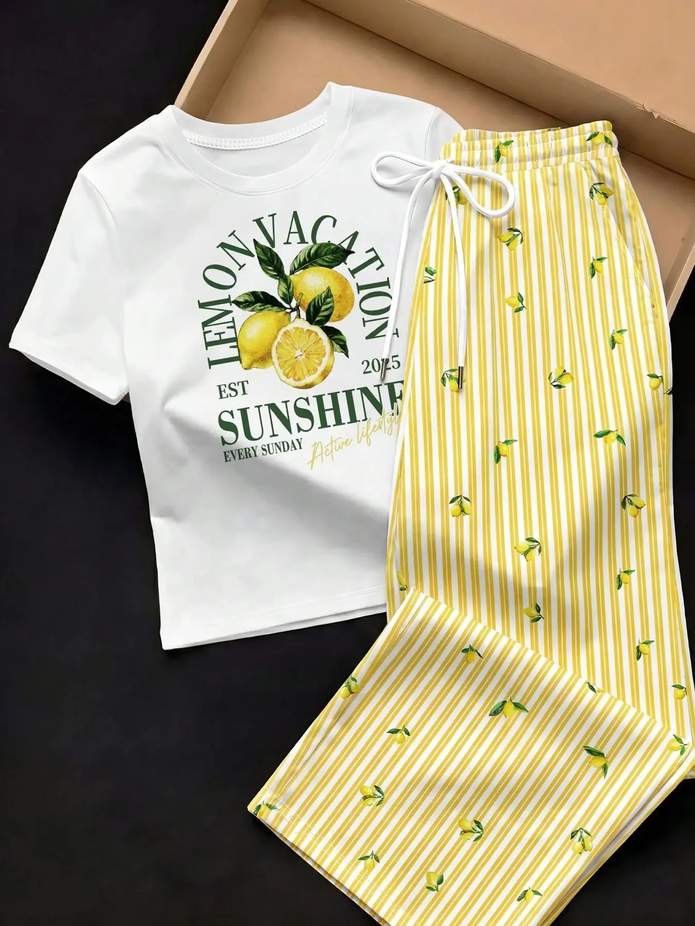 Women's lemon vacation print two-piece loungewear set, soft short-sleeve crew neck T-shirt with yellow striped lemon wide-leg pants, lightweight breathable summer set, Ladies loungewear