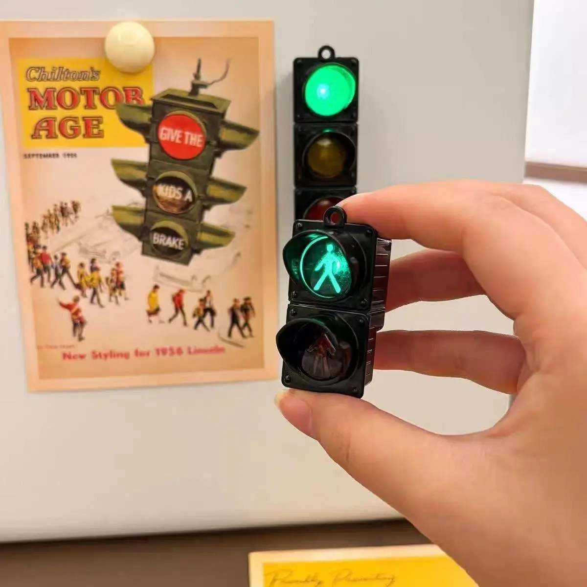 Magnetic Traffic Light Refrigerator Stickers - Plain Nylon Blend Pedestrian Toy Light, Creative Design, Strong Magnetic Hold for Sports & Outdoor Sun Protective Accessories, Magnets For Fridge, Light Fridge Magnet