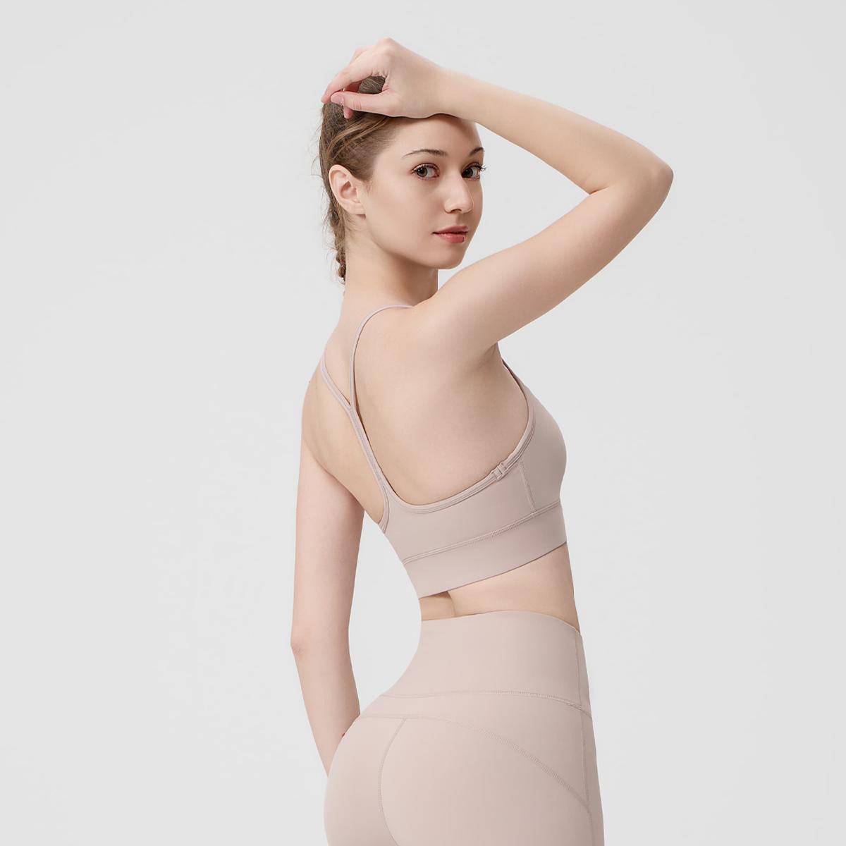 LULU Summer New Arrival: Sports Y-Back Tank Top. Made from breathable, lightweight, quick-drying fabric, its cloud-like breathability allows your body to move freely during exercise.
