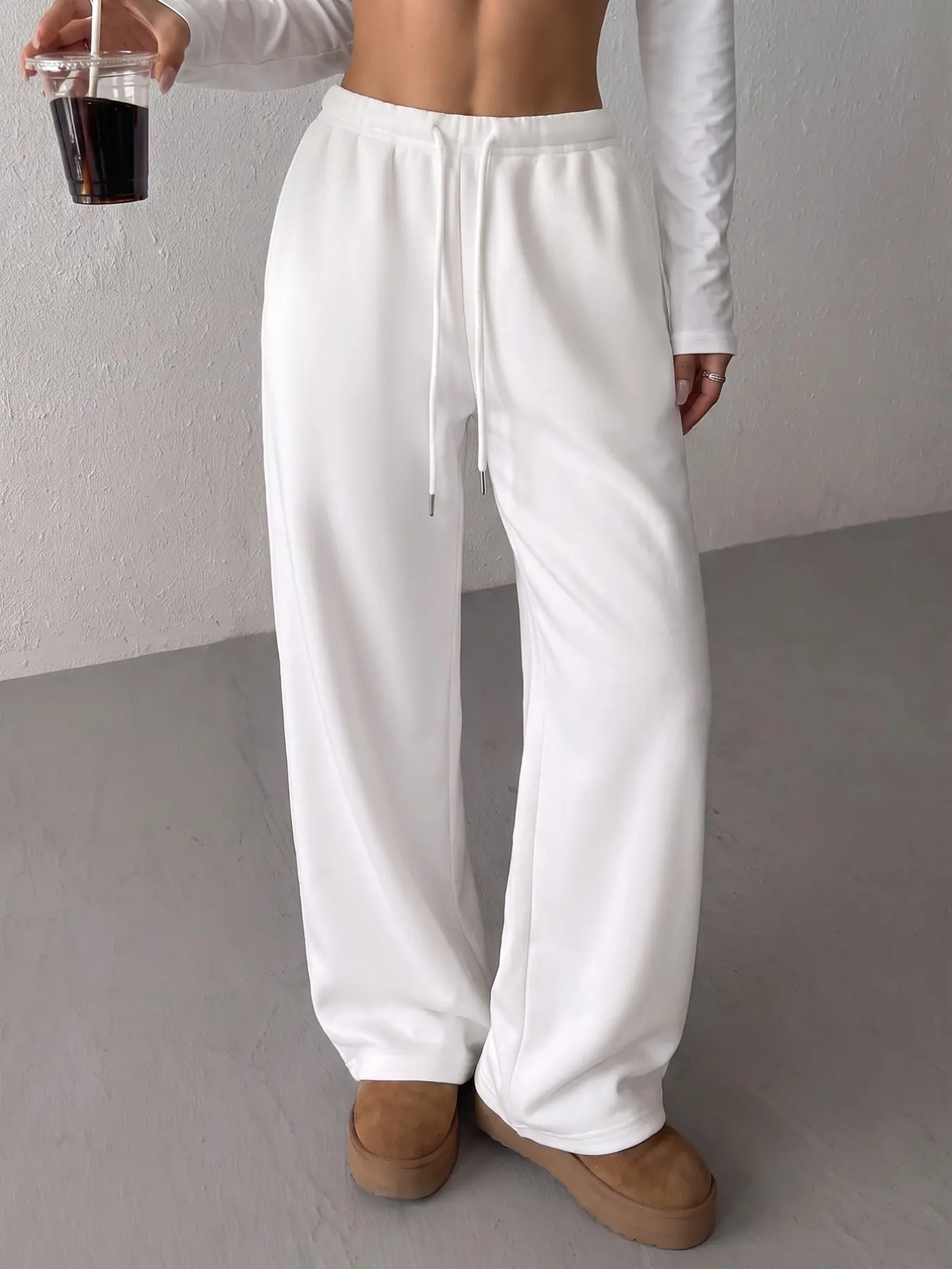 Women Solid White Adjustable Drawstring Elastic High Waist Wide Leg Sweatpants, Soft Loose Straight Casual Lounge Trousers, Minimalist Streetwear Basic Workout Pants