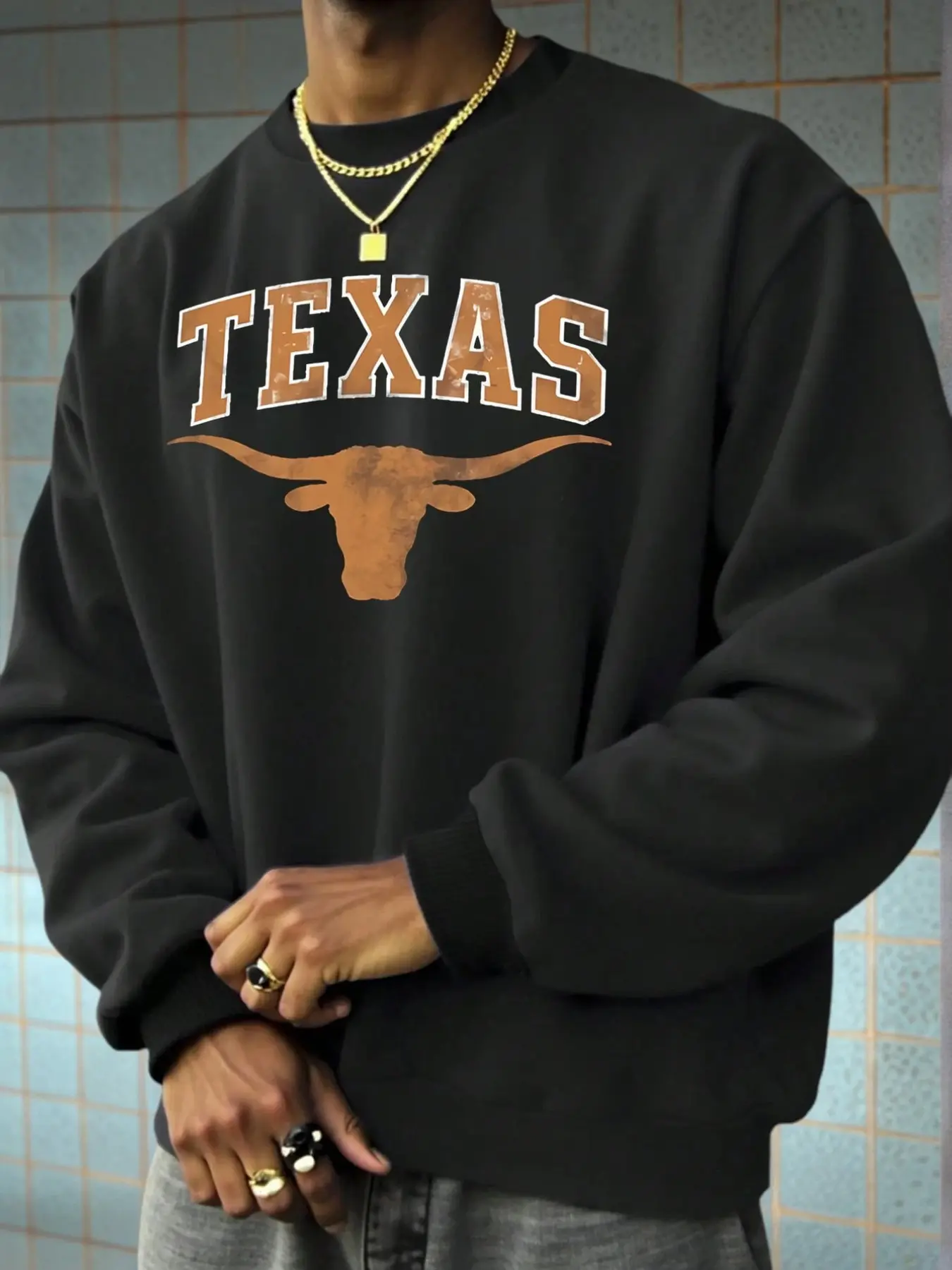 Men's Round Neck Hip Hop Streetwear Hoodie, Vintage Texas Longhorn Print, Loose Fit, Casual Fashion, Perfect for Parties and Daily Wear