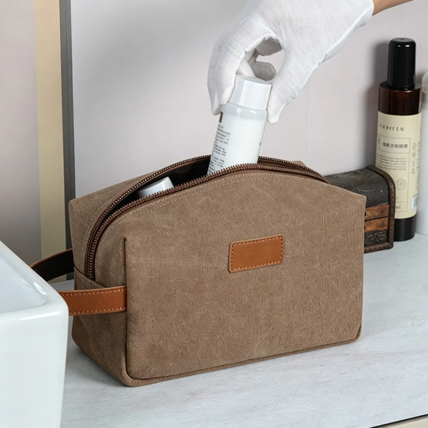 Men's Travel Toiletry Bag, Portable Toiletry Bag, Waterproof Canvas Shaving Organizer, Large Capacity, Ideal Gift for Groomsmen, Perfect for Travel