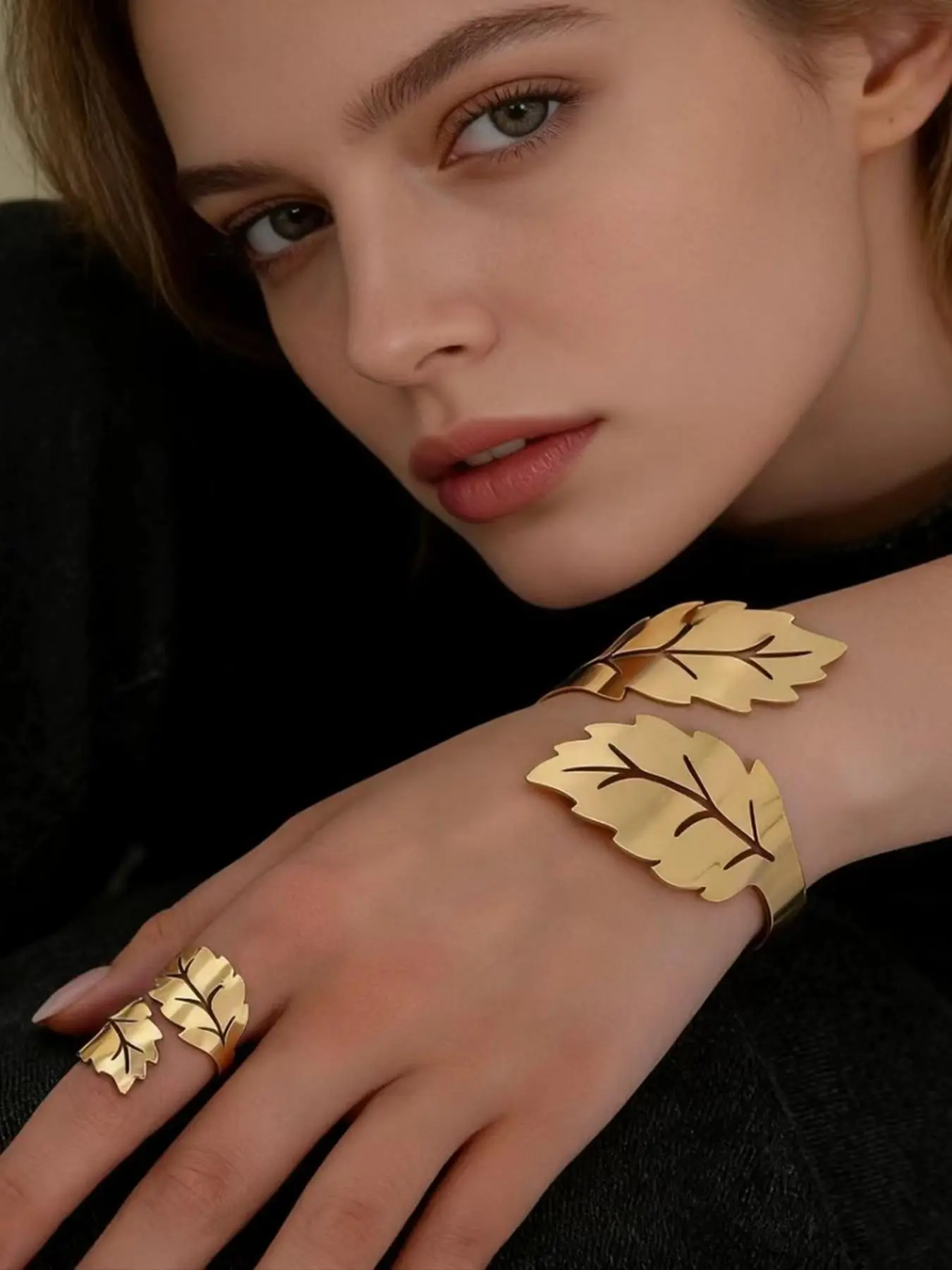 Boho Leaf Pattern Jewelry Set for Women, Bracelet Ring Set, Chunky Open Cuff Bangles & Adjustable Ring, All-Season Trendy Stackable Fashion Accessories