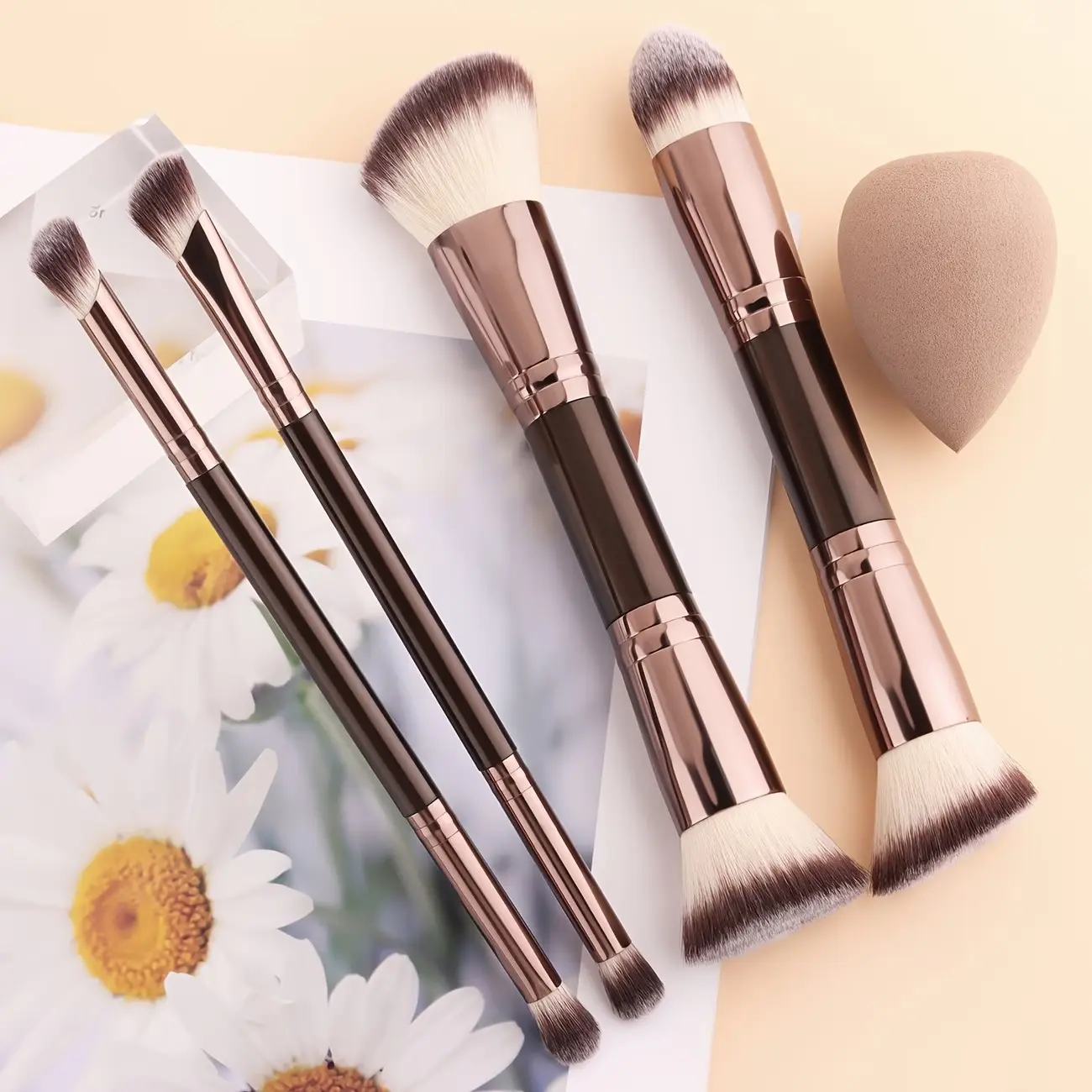 4 Dual-Ended Makeup Brushes Set with Beauty Sponge, No Shedding, Professional Eyeshadow, Concealer, Blush, Brow Brush, Soft Synthetic Bristles
