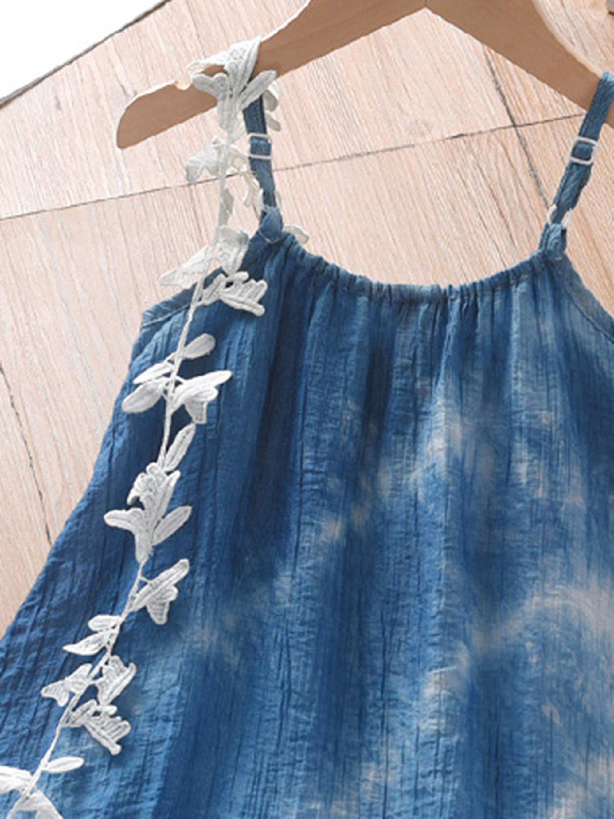 New summer style girls' fashionable and sweet dress, hand-dyed with three-dimensional flowers, girls' strap dress, beach vacation style sleeveless strap dress, fresh, cute and casual, suitable daily wear