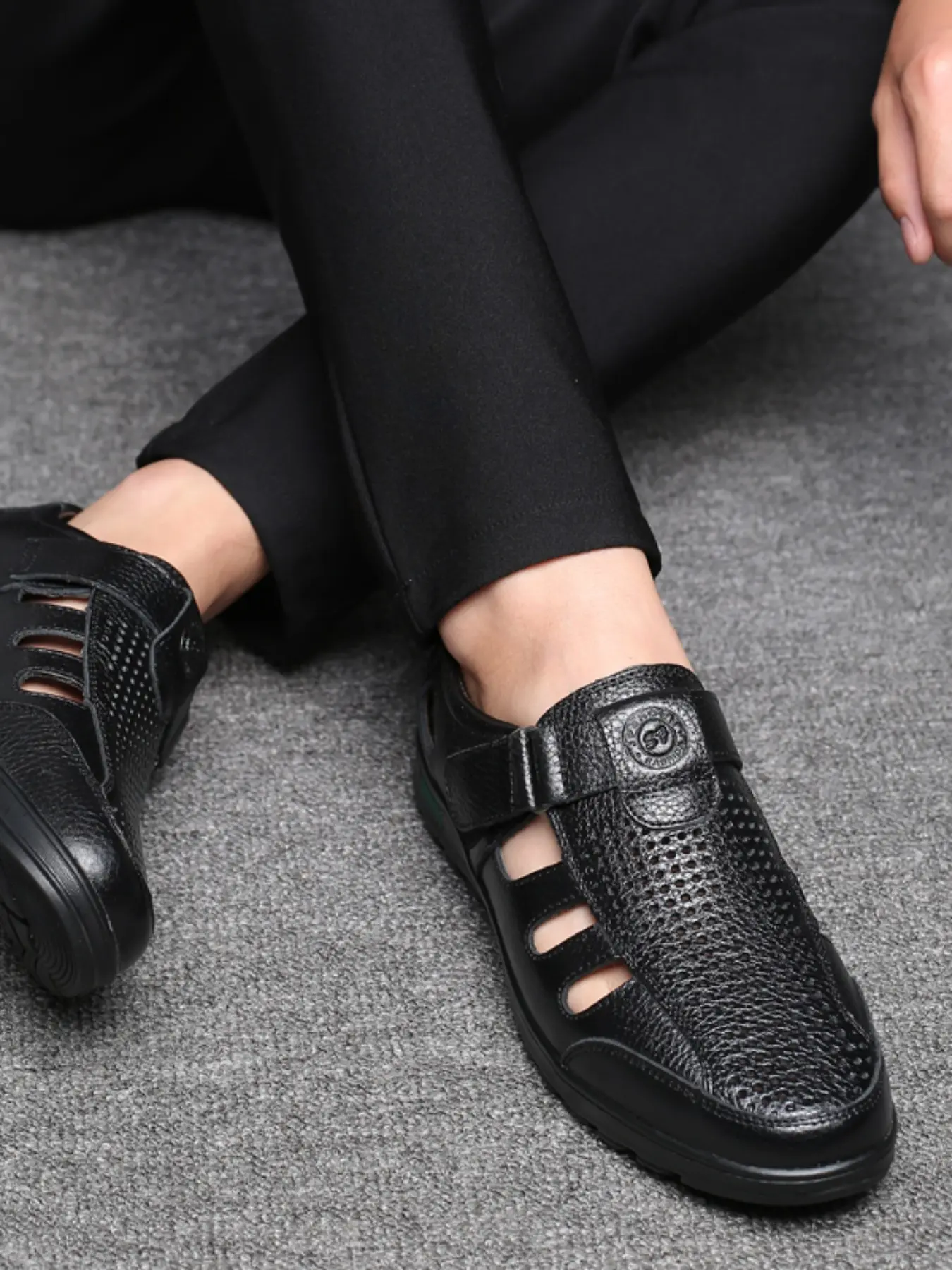 New Summer Men's Openwork Thick Sole Versatile PU Rubber Sandals, Lightweight Comfortable Breathable Anti-Slip Shock Absorbing Business Casual Big Size Shoes