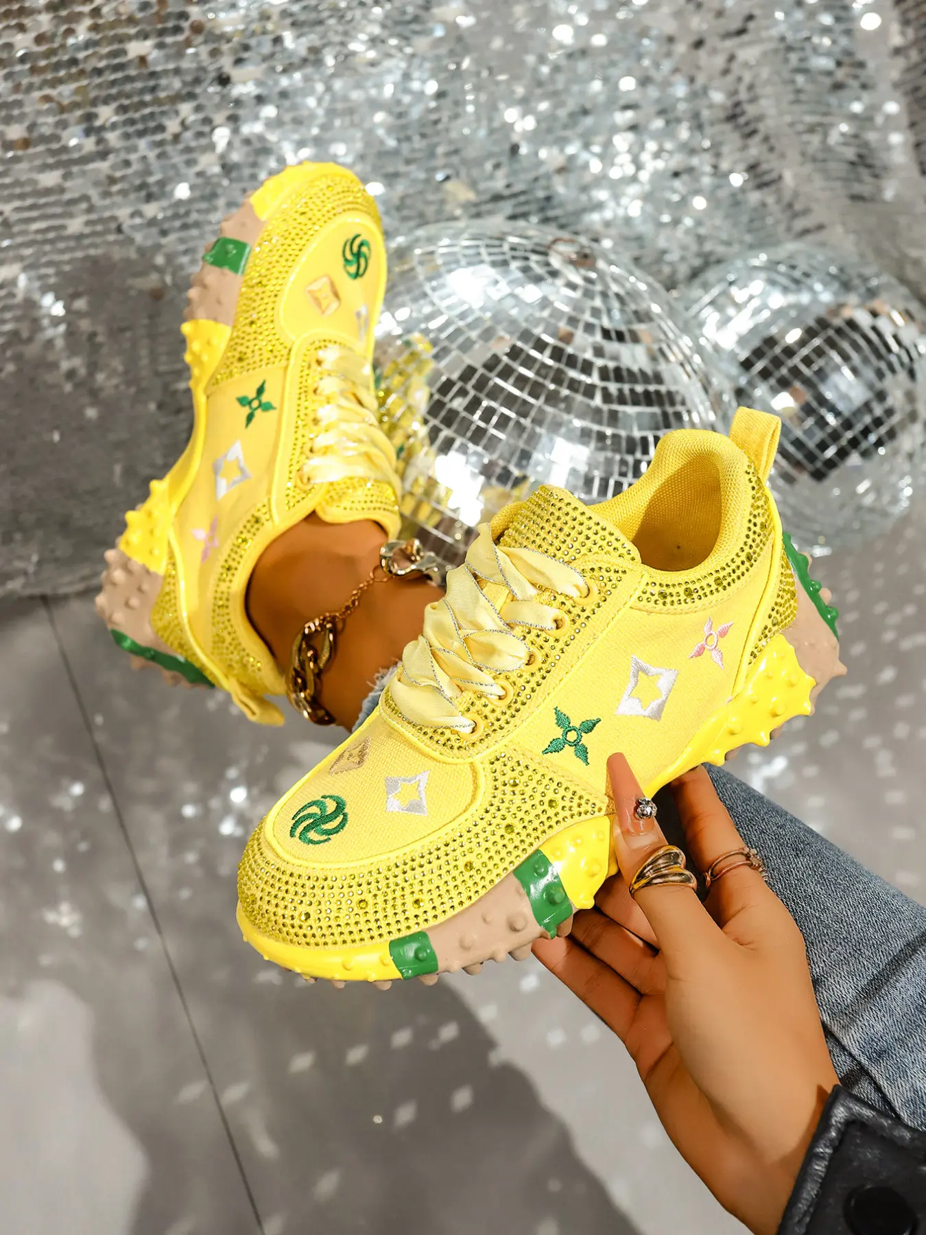 2026 New Rhinestone Embellished Platform Shoes, Women's Fashion Anti-Slip Thick Sole Streetwear Casual Sports Shoes, Rhinestone Sneakers, Trendy and Comfortable