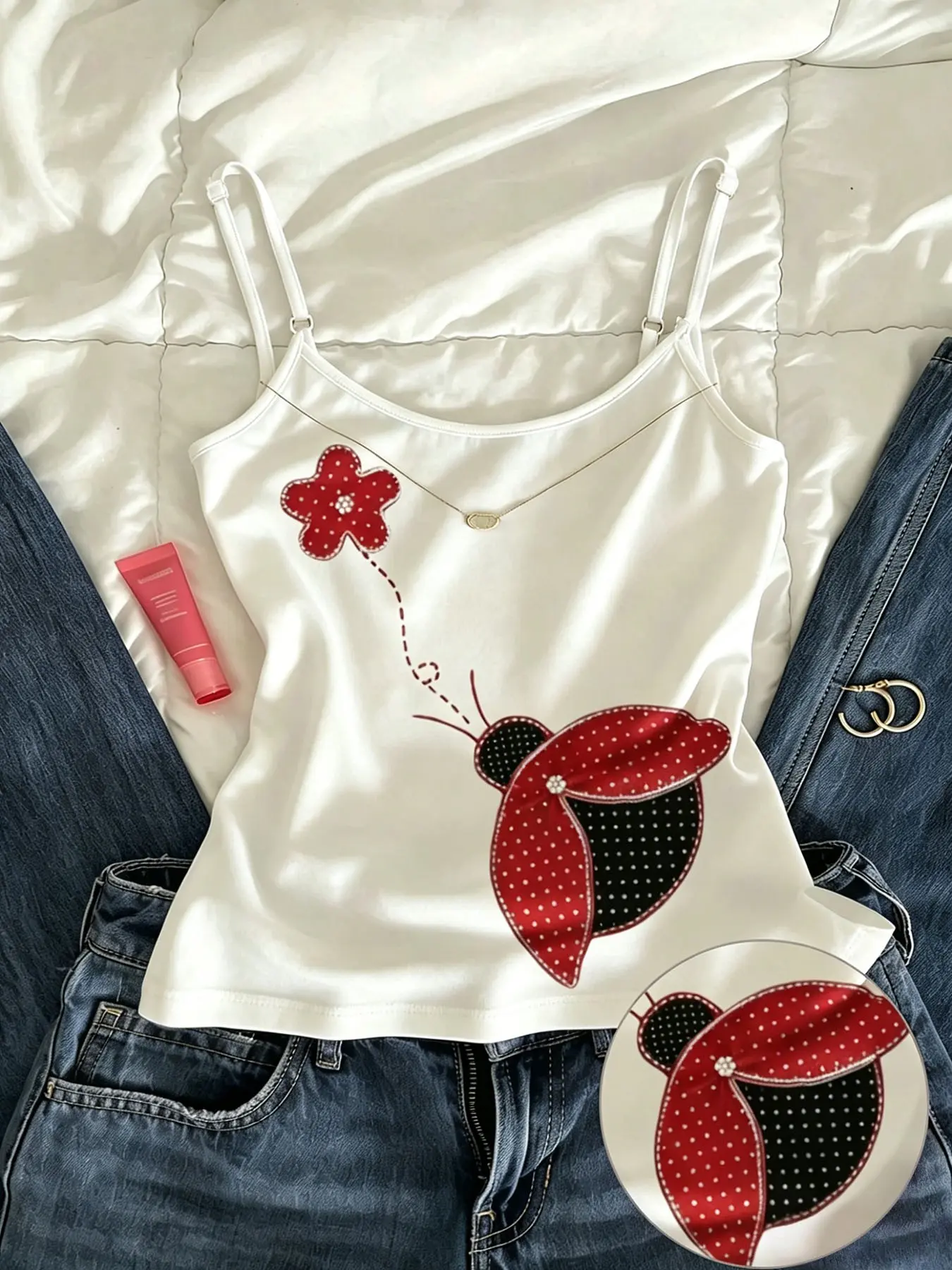 Women's Y2K Style Camisole Print Tank Top With Cute Ladybug Floral Print, Adjustable Thin Straps, Cropped Style, Perfect for Everyday Summer Street Style.