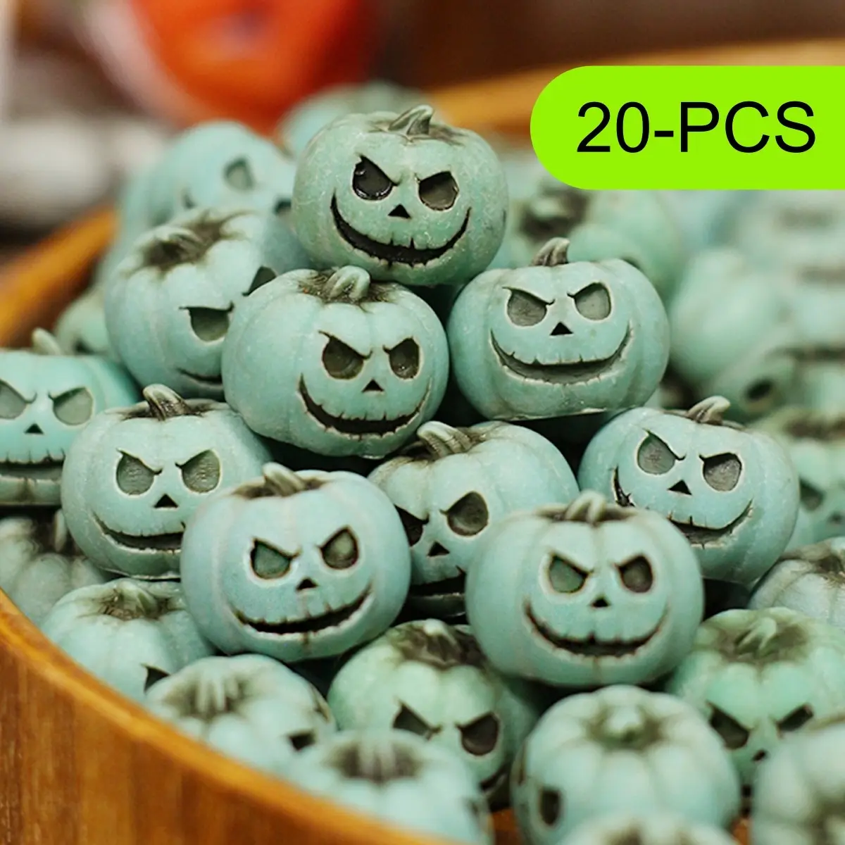 20pcs green pumpkin garden sculpture, bringing joy | Creative realistic pumpkin statue props, suitable for Halloween and Thanksgiving party decorations.