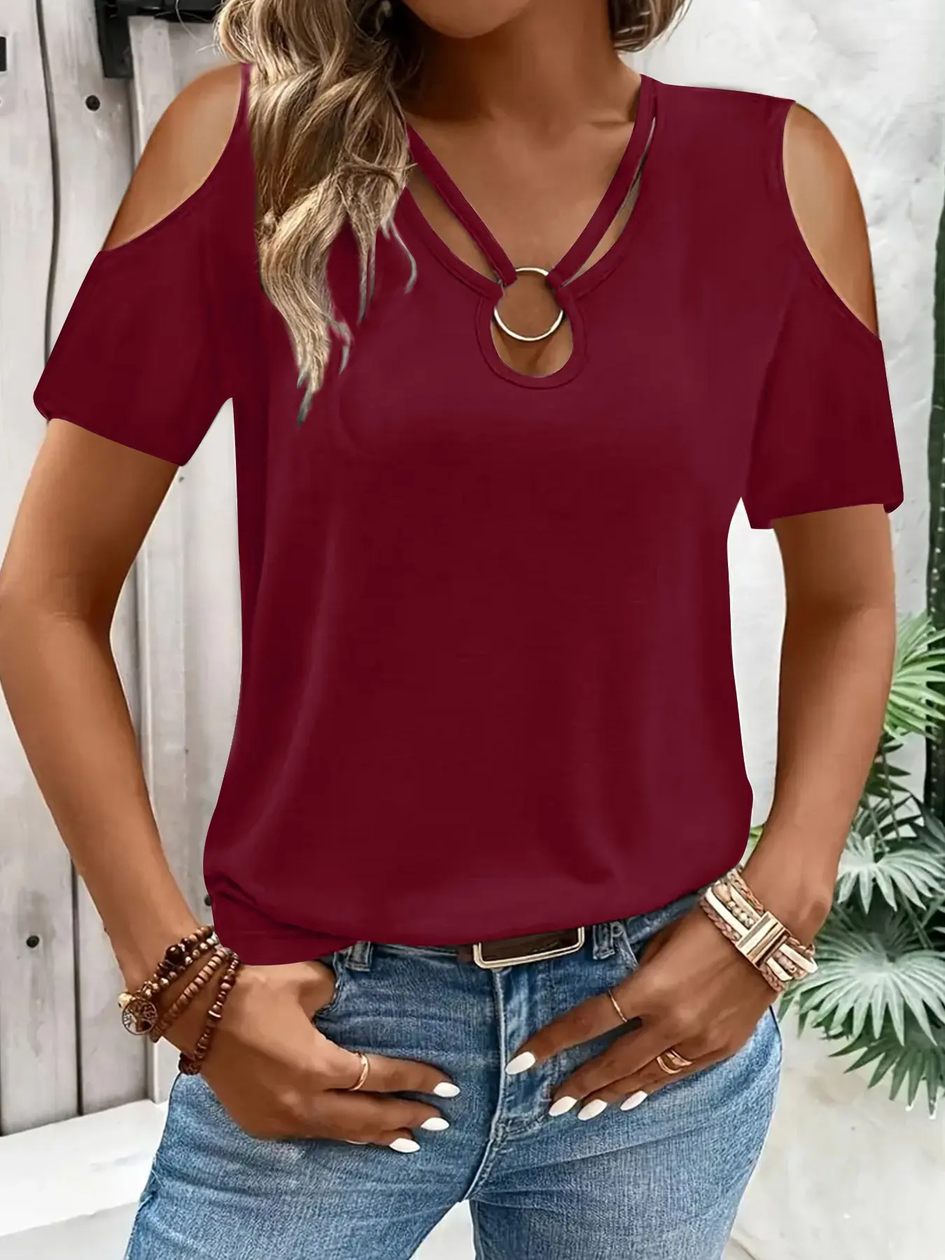 Round Neck Hollow Out Shoulder Short Sleeve T-Shirt, Casual Everyday Tee, Summer Loose Fit Slimming Casual Basic Solid Color Top, Suitable for Home and Shopping, Clothes