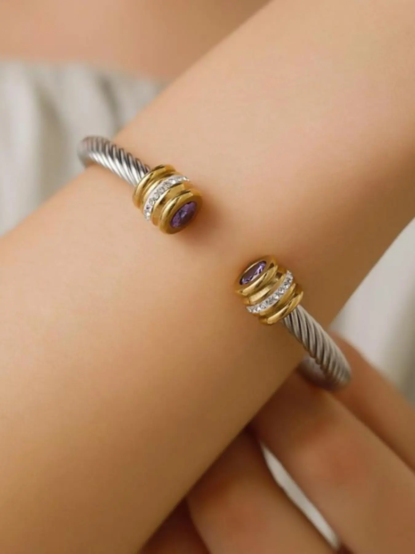 Rhinestone Decorated Stainless Steel Two Tone Cuff Elegant Bangle Bracelet, Fashionable Jewelry for Party, Everyday Wear, Birthday Gift, Trendy & Exquisite