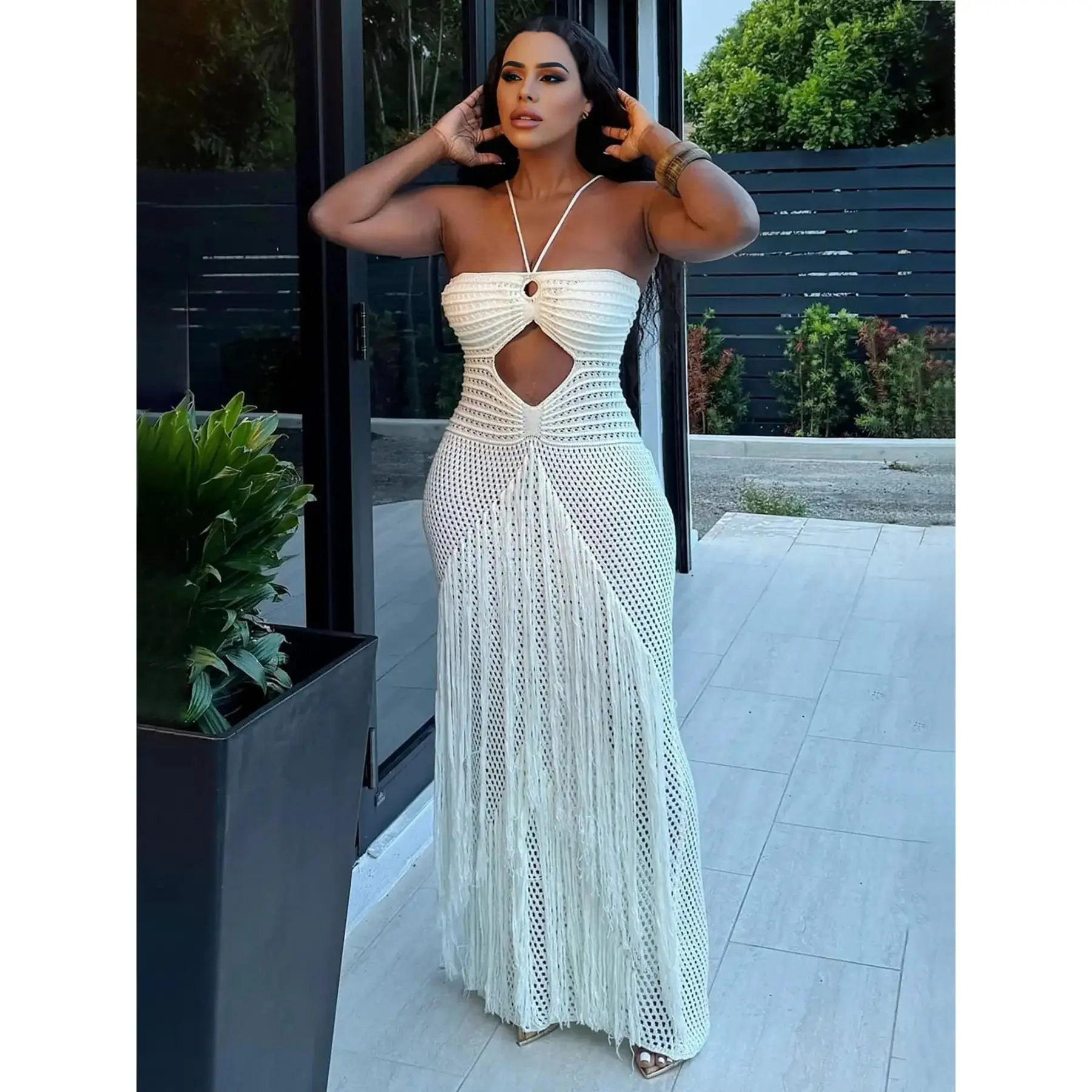 Women's Crochet Knit Maxi Dress, Boho Sleeveless Halter Backless Gown with Cutout, Summer Beach Clothes for Lady, Cutouts, Chic