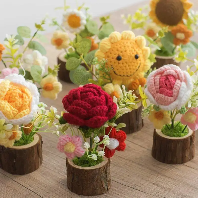Handmade Crochet Sunflower Flower Potted Plant, Cute Knitted Desk Decor Aesthetic Mini Artificial Flower Decoration, Forever Warm Gift for Room Office Bedroom Nightstand, Birthday Housewarming Gift