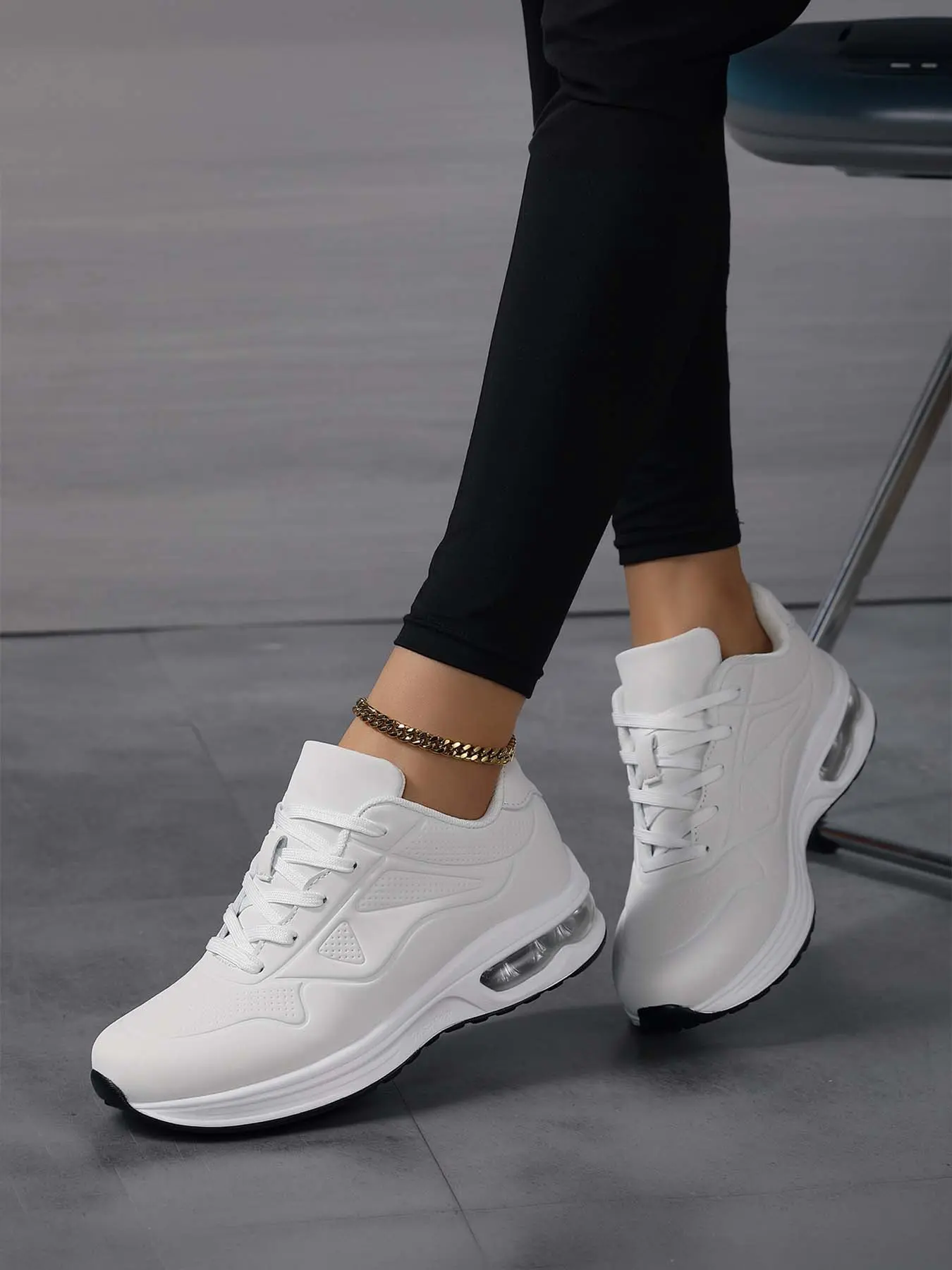 Women's Air Cushion Platform Casual Sneakers, Solid Color Lightweight Lace-Up Shock Absorbing Height Increasing Dad Shoes, Non-Slip Training Footwear for Daily Commute & Outdoor Walking