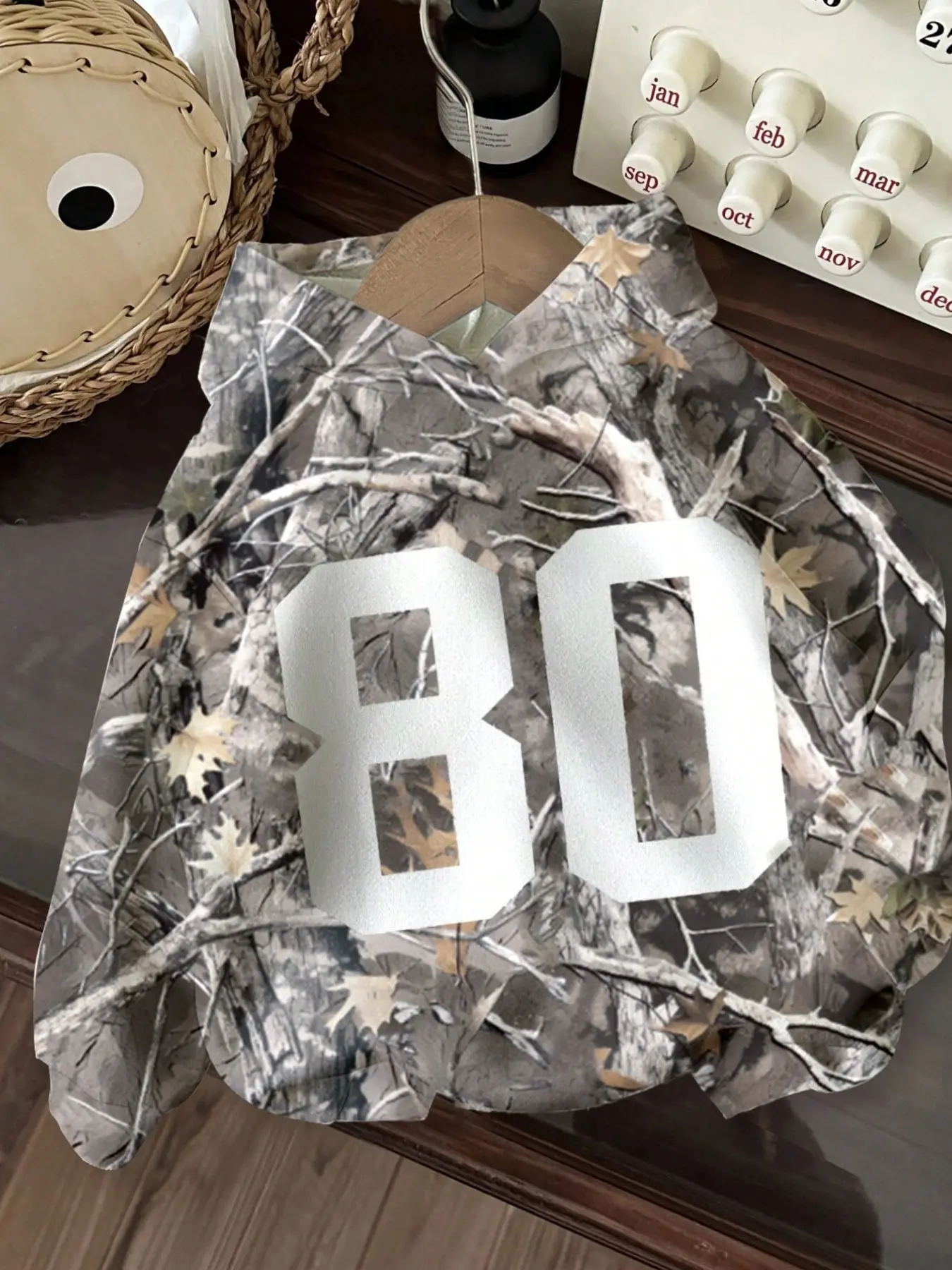Vintage Camo Hoodie with Weathered Branches Print, Large Number 80 Design, Streetwear Style for Spring & Fall, Casual Daily Wear