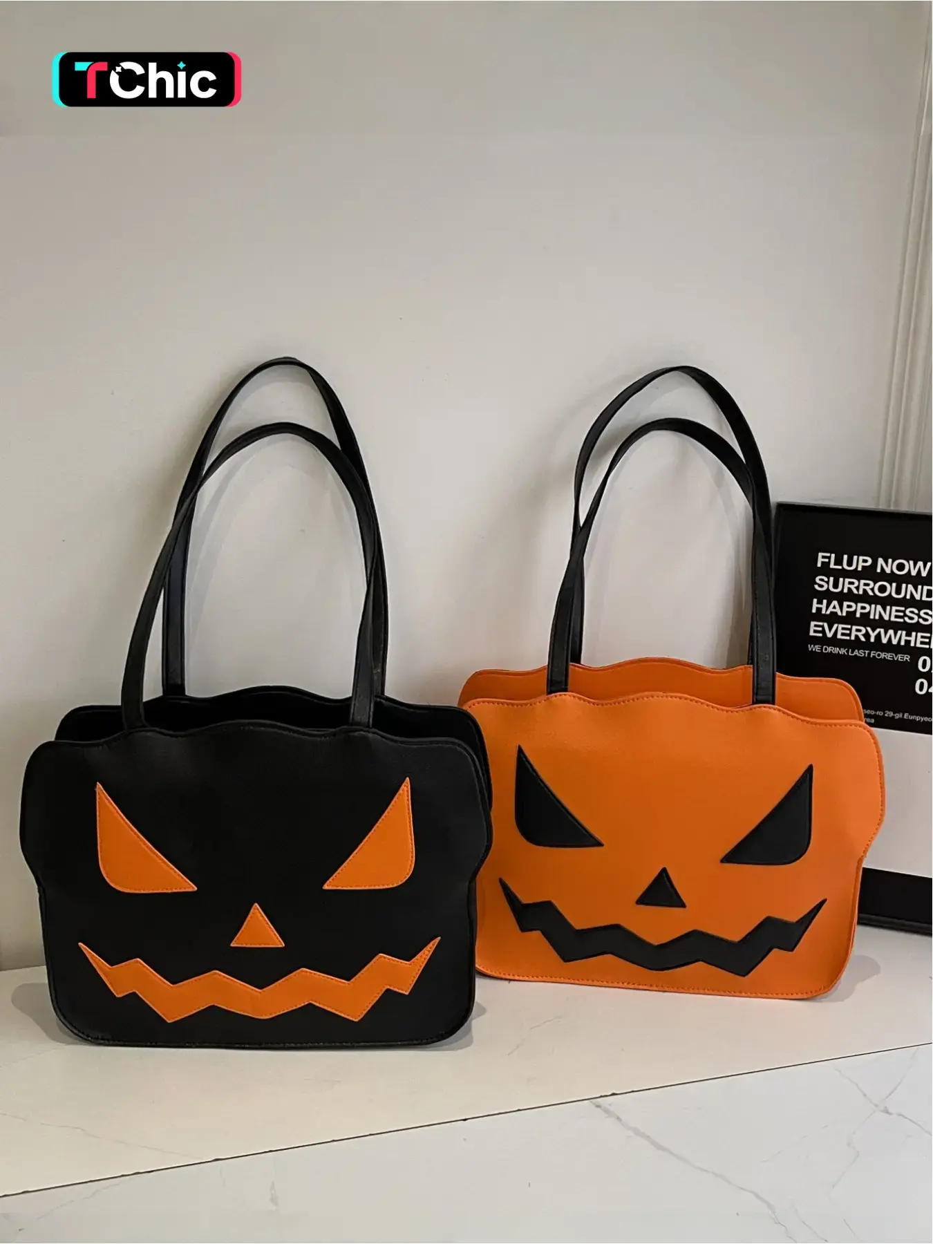2025 New Halloween 3D Pumpkin Bag Fashionable Funny Large Capacity Shoulder Party Tote Bag Halloween Bag, Ghost Design Prank Bag, Perfect for Halloween Parties and Events, Fun and Festive Accessories for Kids and Adults