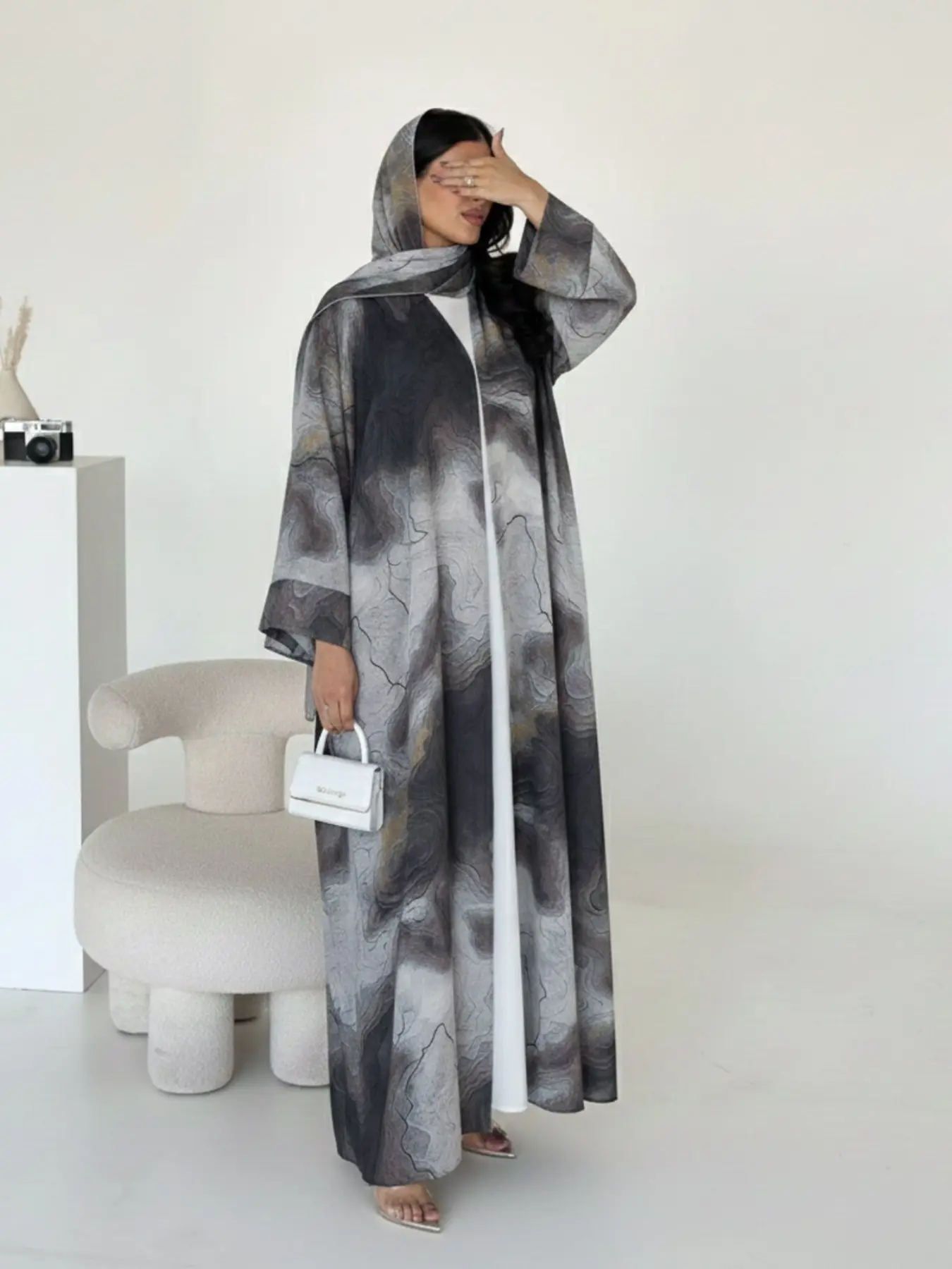 Two-Piece Set Hijab and Open Abaya, Dubai Muslim Modest Printed Robe, Suitable for Women's Daily Wear