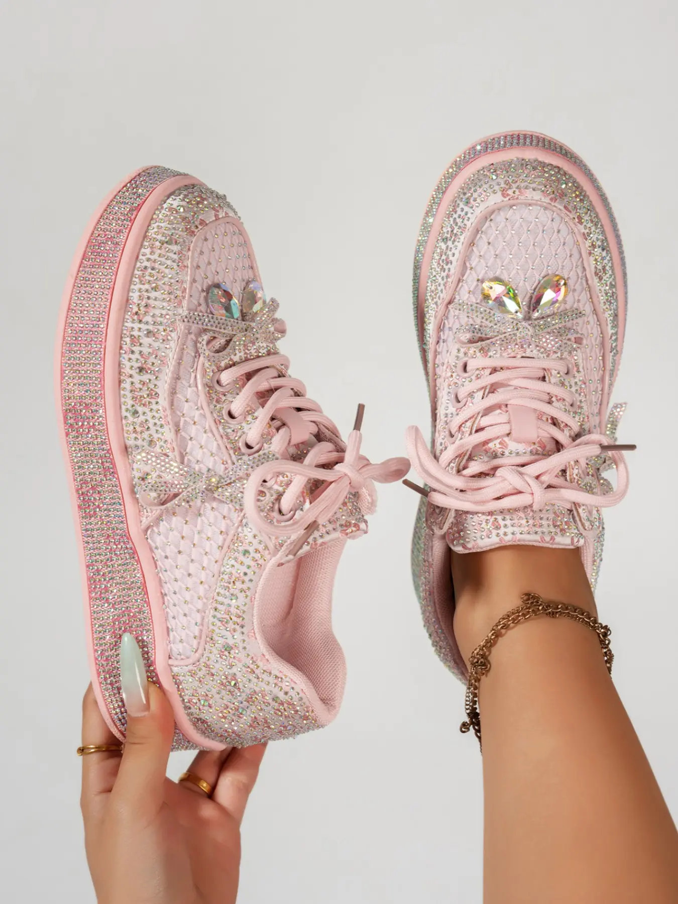 Women's Casual Shoes, Breathable Mesh, Thick Sole, Anti-Slip, Bow Accent, All-Season, Comfortable, Trendy, Perfect for Daily Wear, Trendy Trainers