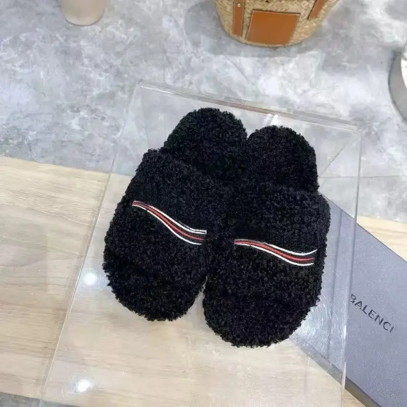 Fluffy Curly Fuzzy OpenToe Slide Slippers，Cozy Plush House Slides，Trendy Casual Soft Indoor Outdoor Fashion SlipOn Sandals for Daily Wear
