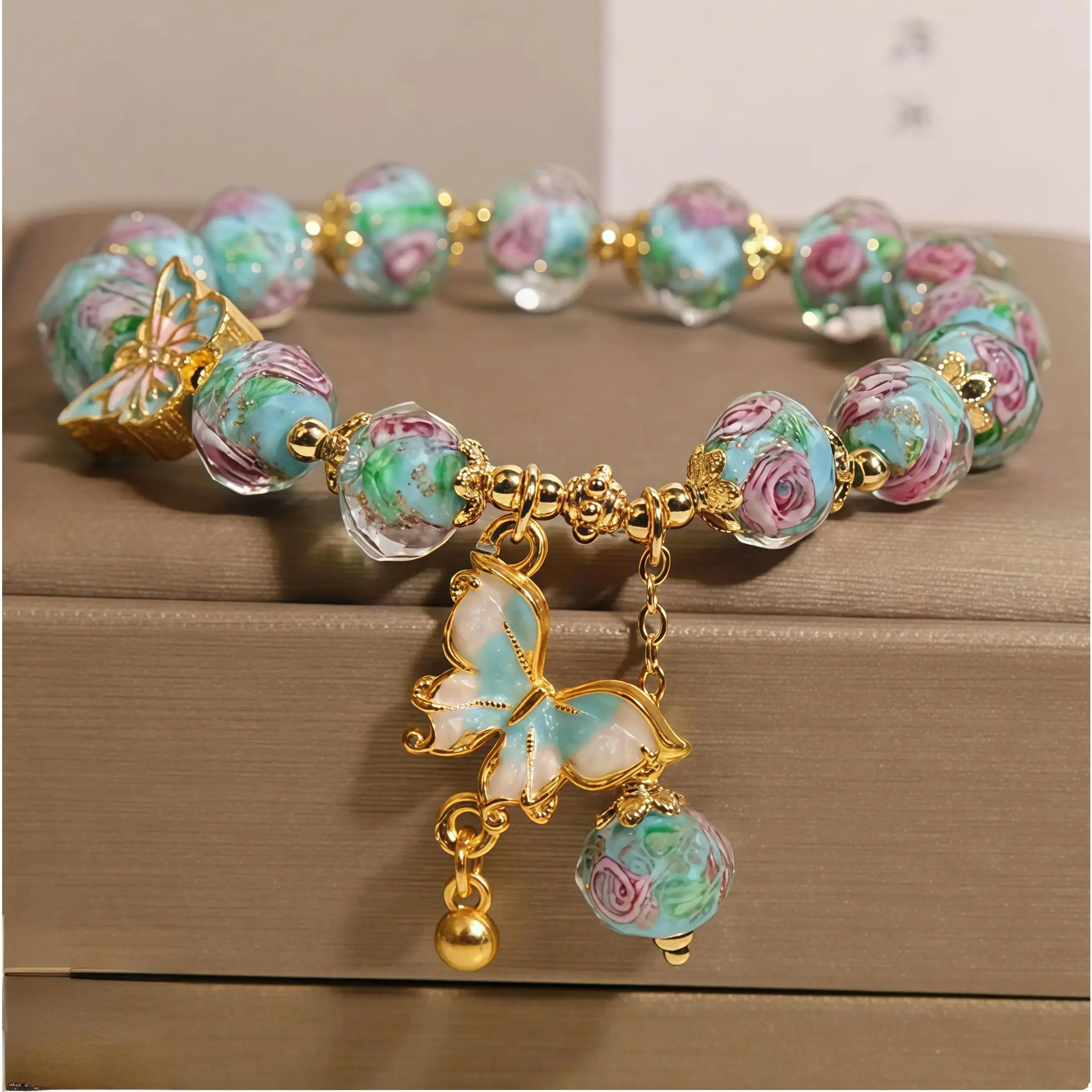 Women's Vintage Hand-Painted Rose Print Glass Bead Bracelet - Gold Enamel Butterfly Charm, Stretch Fit Crystal Bangle, Floral Aesthetic Wedding Party Gifts Daily Jewelry