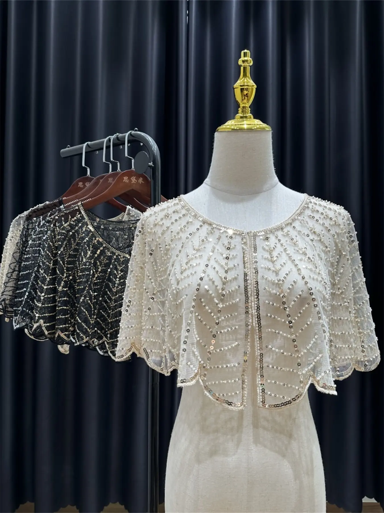 Elegant Shawl with Contrast Sequins, Slim-Fitting Party Accessory, Breathable Mesh Material, All-Season Wear, Women's Fashion