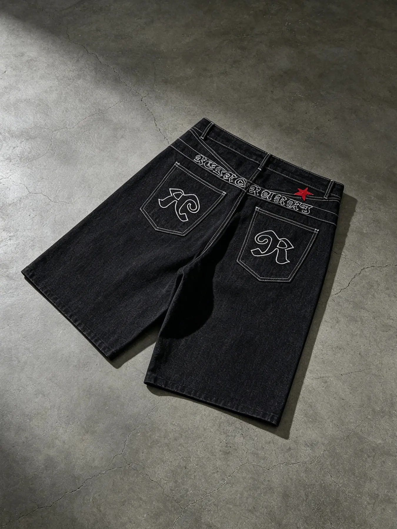 Original Wide-Leg Relaxed Fit Jeans Five-Quarter Men's Shorts, Gothic Letter Embroidery Pocket, Star Patch, High Street Jorts, Streetwear
