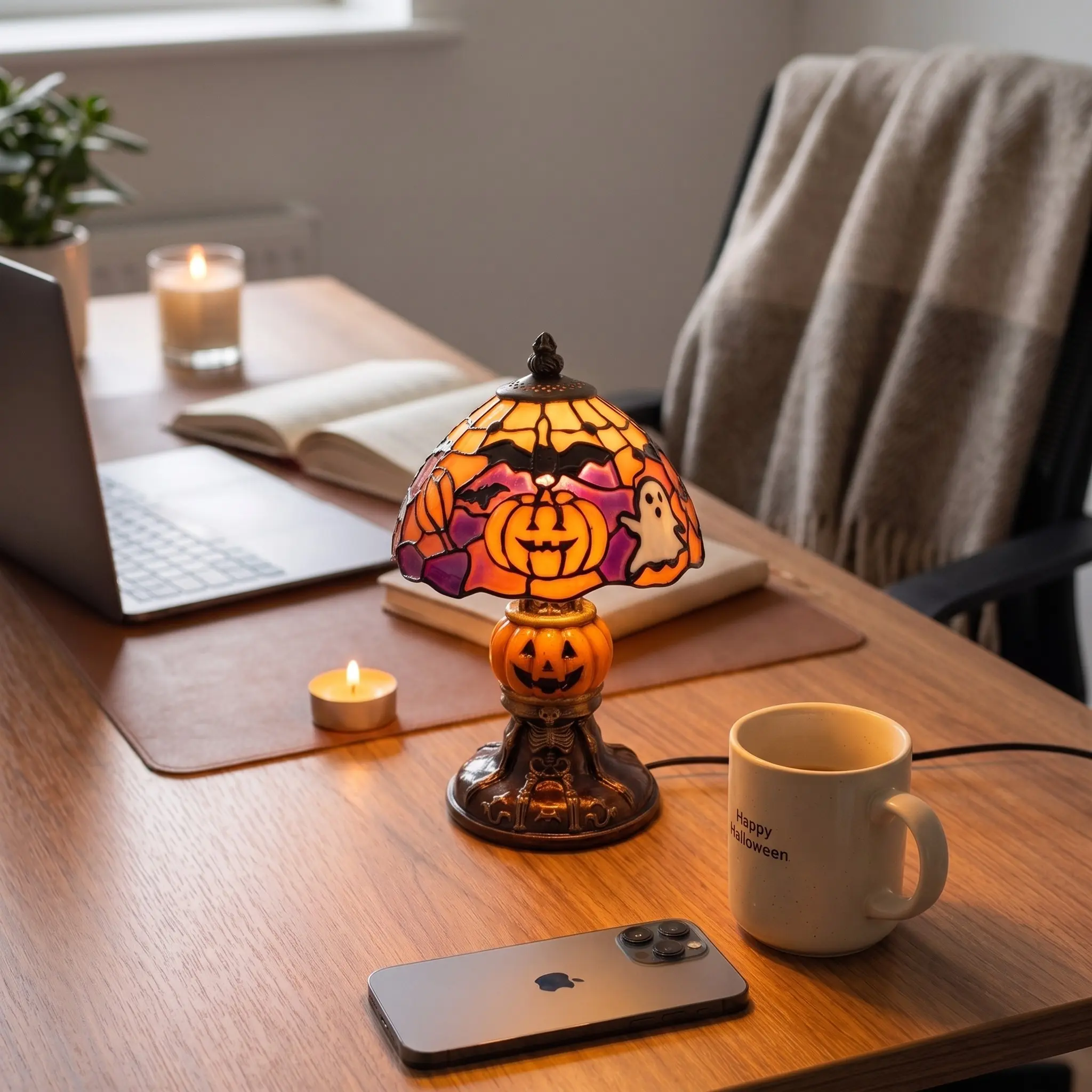 Retro Pumpkin Bat Pattern Desk Lamp, Vintage Glow Night Light for Bedroom and Living Room, Cozy Halloween Decor Ideal Gift for Home, Haunted Vibe