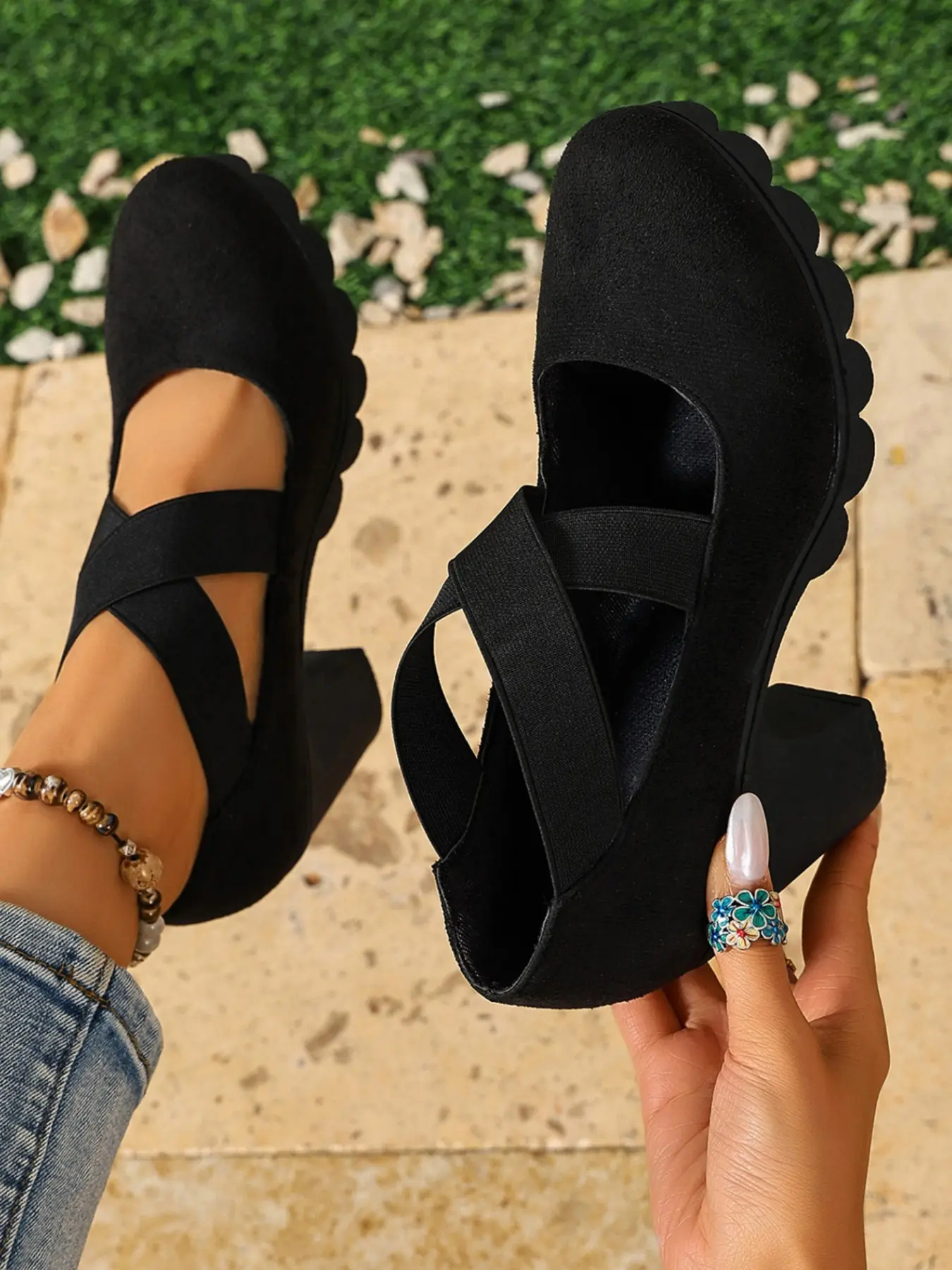 Women's Cross Strap Mary Jane Style Shoes, Round Toe Chunky Block Heel Pumps, Strap Heels, Elegant Footwear for Daily Wear, Comfortable & Stylish Design