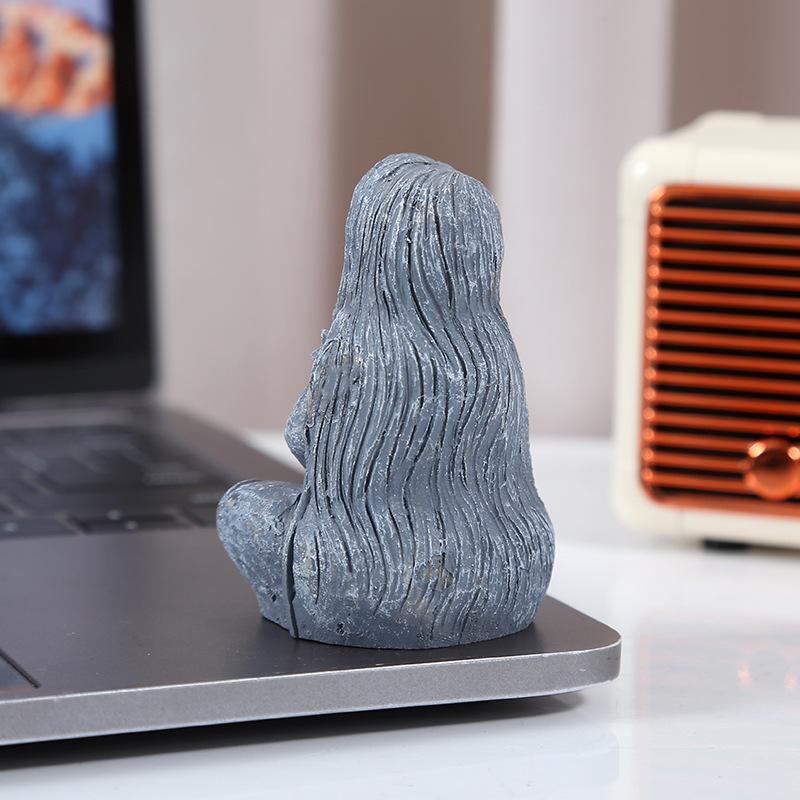 Moon Goddess Statue, 1 Count Creative Artistic Resin Ornament, Love Home Decor for Living Room, Bedroom and Garden, Ideal Decorative Ornament for Indoor & Outdoor