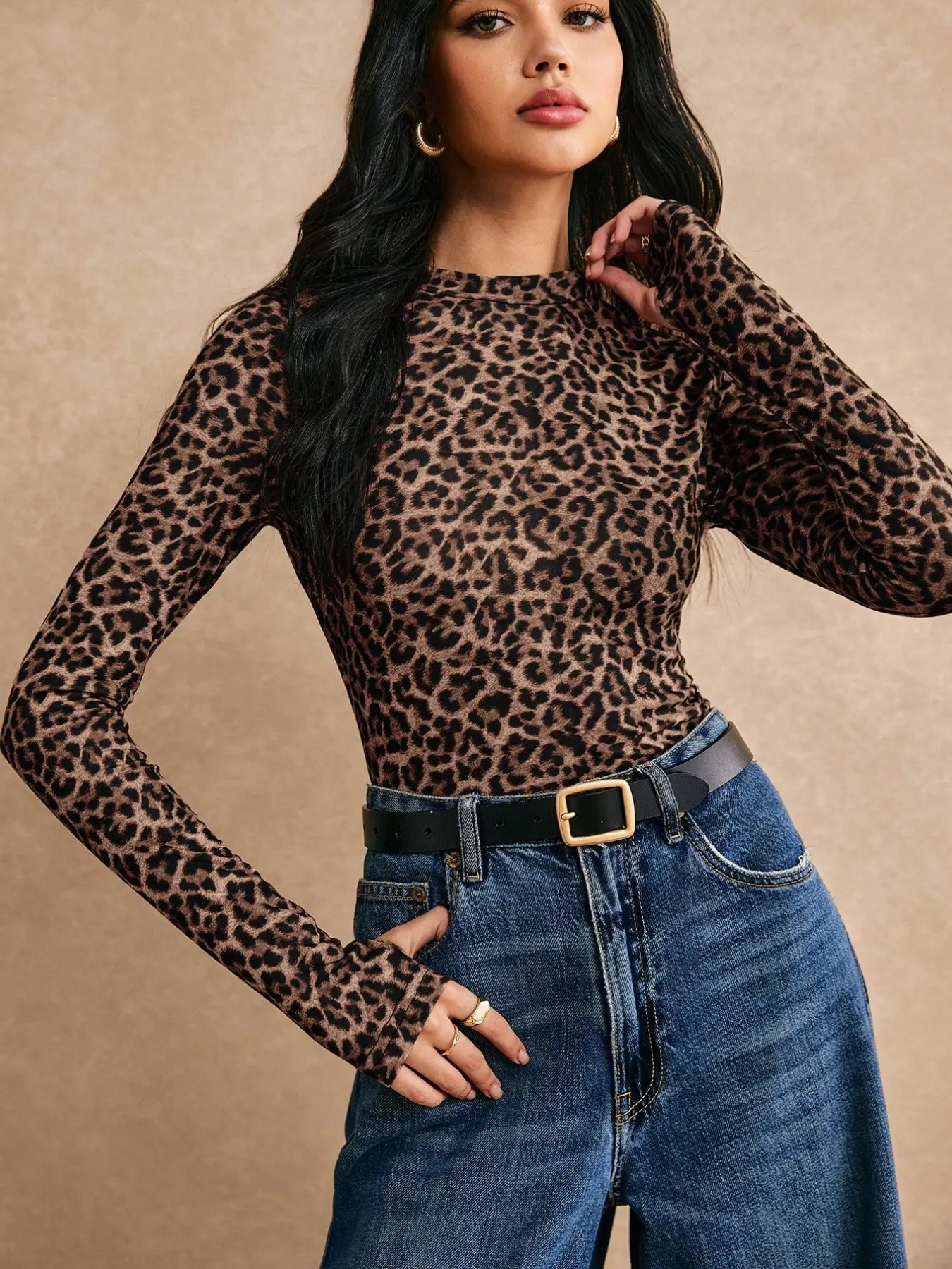 Women's Leopard Print Long Sleeve Fitted Top, Crew Neck Stretchy Slim Fit Blouse, 2026 Fall Streetwear, Trendy Daily Hangouts, Brunch, Errands, Viral TikTok Must Have Essential, Y2K Animal Print Aesthetic, Perfect for Everyday & Night Out Matching with Je
