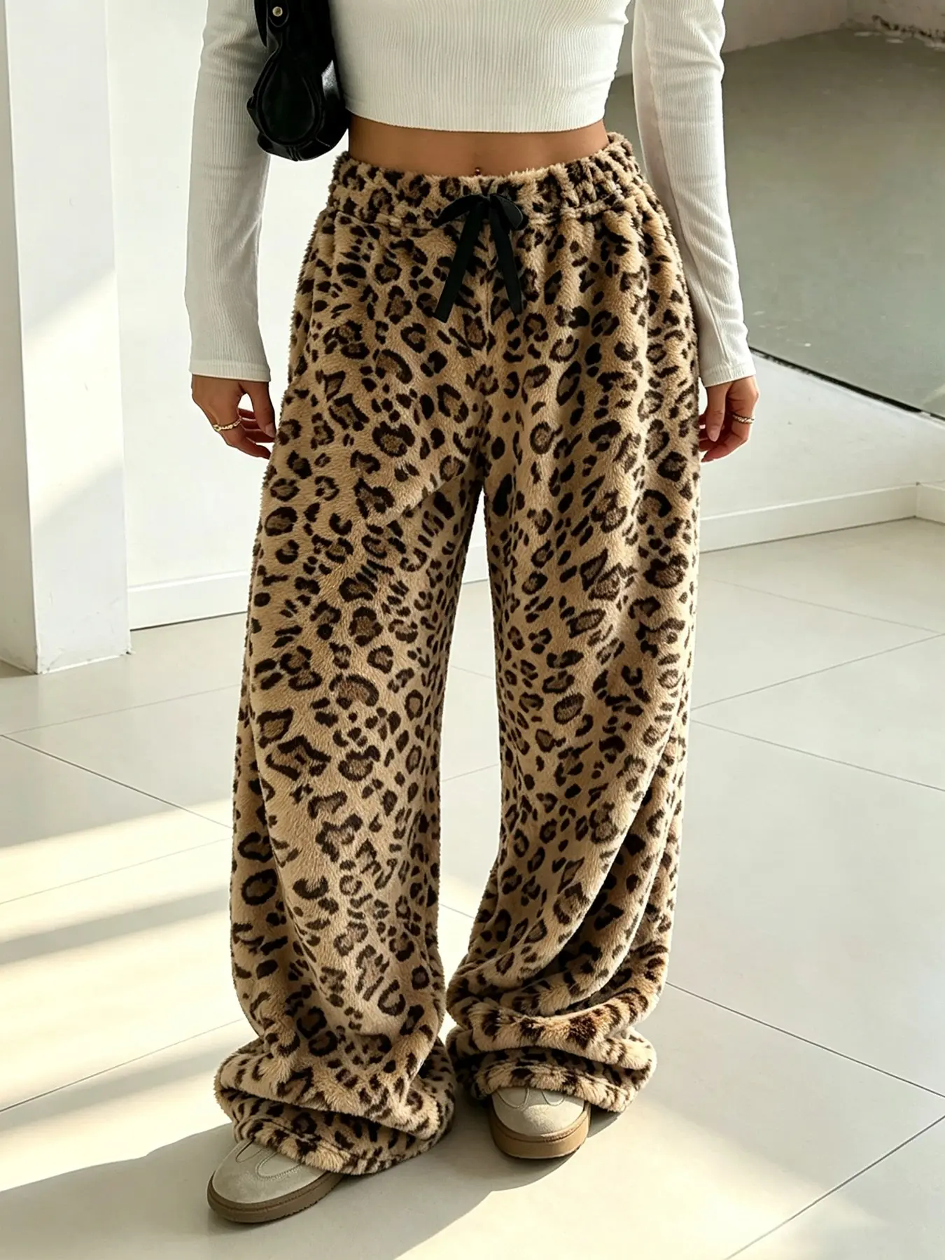 Women's Plaid Sweatpants, Loose-Fitting Long Pants, Elastic Waist, Casual Streetwear, Fall Winter Fashion, Daily and Home Wear