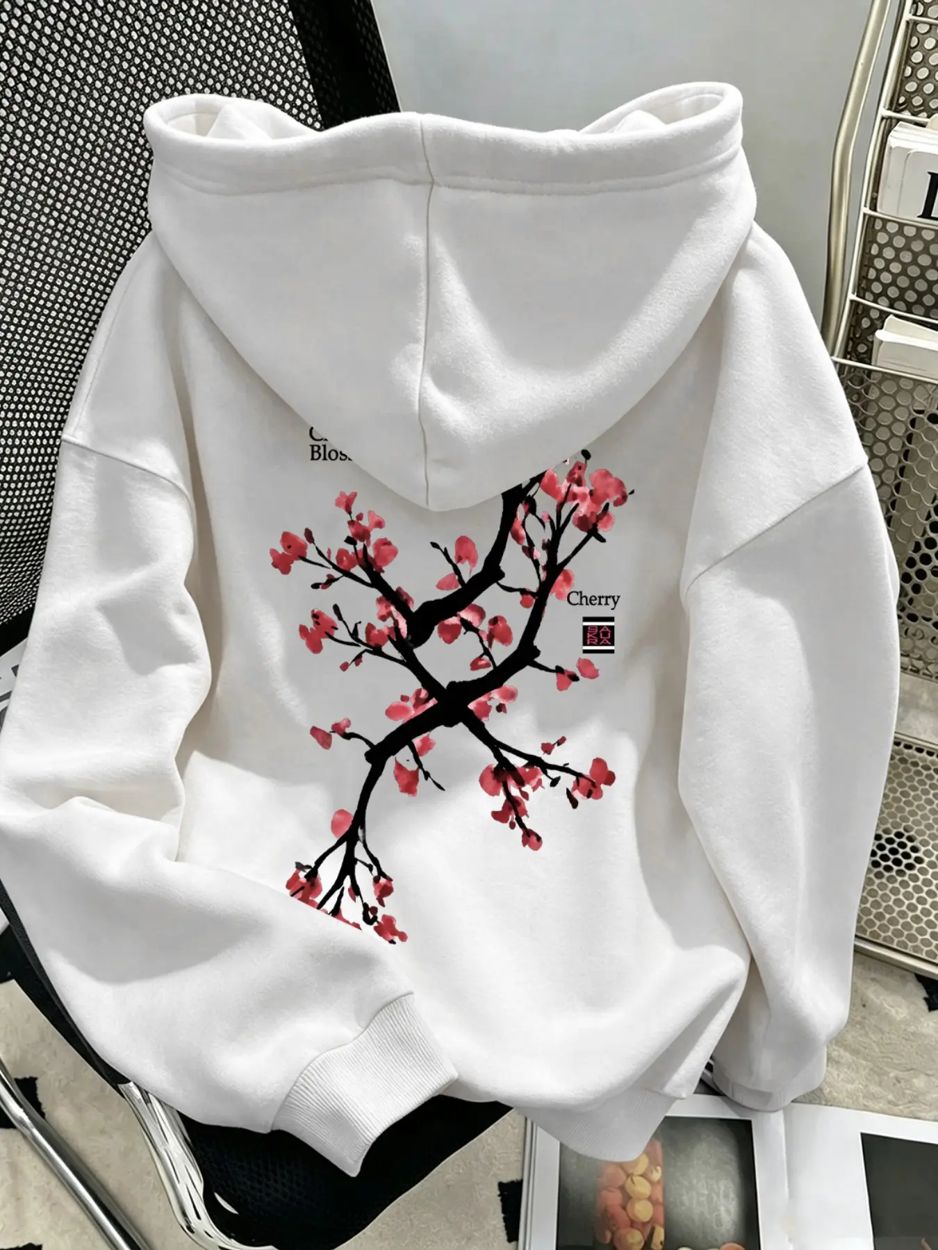 Trendy Men's Floral Print Casual Loose Fit Hooded Sweatshirt, Versatile Long Sleeve Top, Perfect for Fashionable Fall Winter