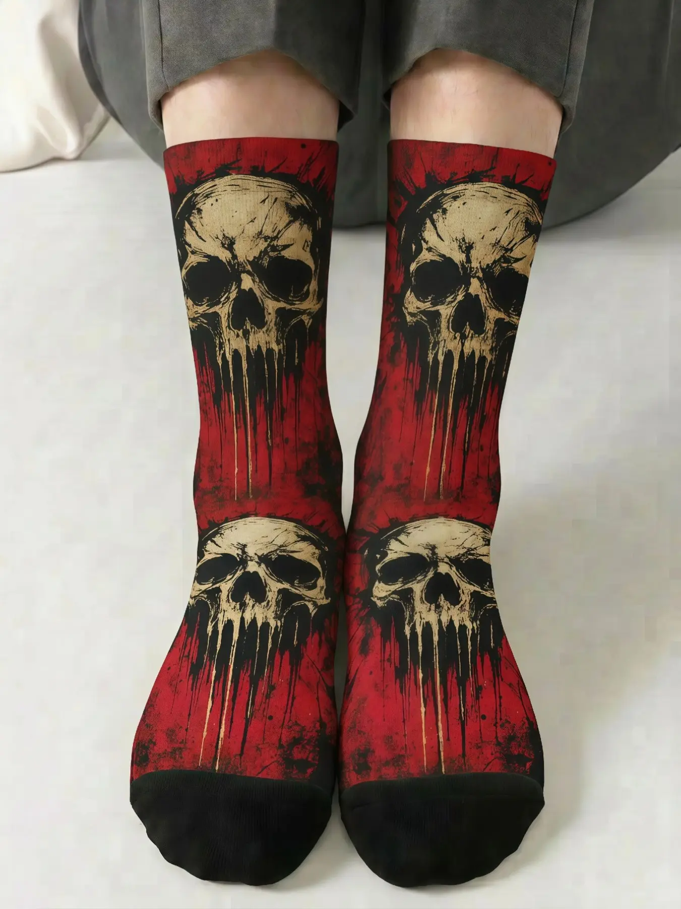 1 Pair of Halloween Blood-Spattered Skeleton Distressed Mid-Calf Socks – Retro Grunge Style, Dark Red Blood-Red, Gothic Punk Rock, Unisex, 360° All-Over Print Design, Dark and Trendy Socks