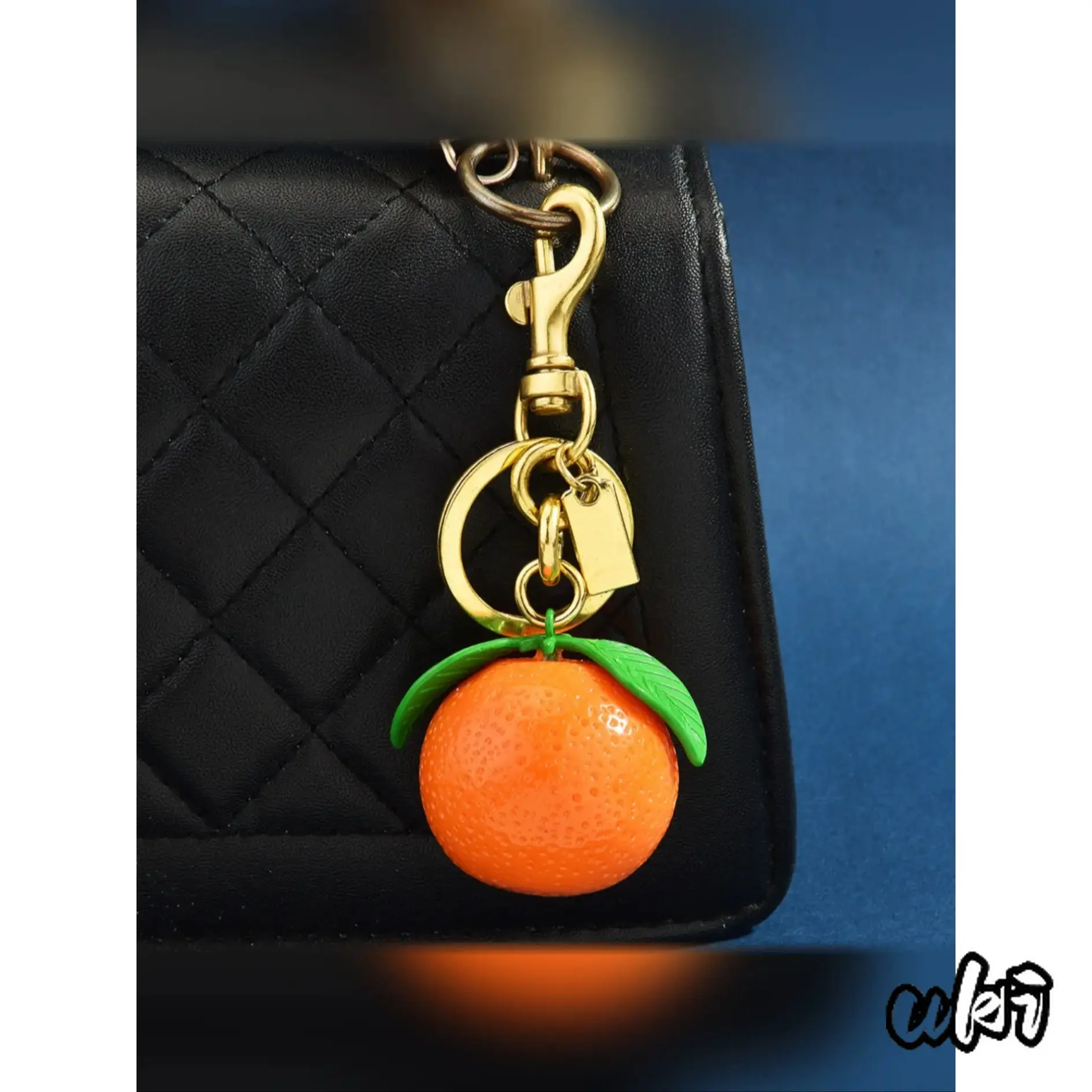 Fruit Gift Keychain, All-Season Handbag Decoration with Lifelike Detail, Versatile and Casual Gifts for Purses, Keychain Decor, All-Season Design, Lightweight Casual Gifts