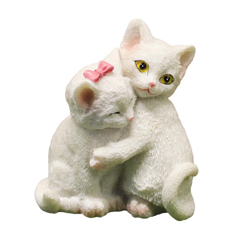 Cute Resin Kitten Ornament — Home & Desktop Decor, Birthday Gift, Creative "Couple Cats" Design