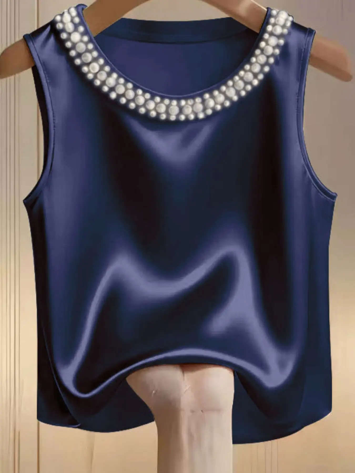 Women's Pearl-Decorated Tank Top, Solid Color Round Neck Casual Summer Sleeveless Blouse, Fashionable Versatile Sexy Style, Loose-Fitting Unlined