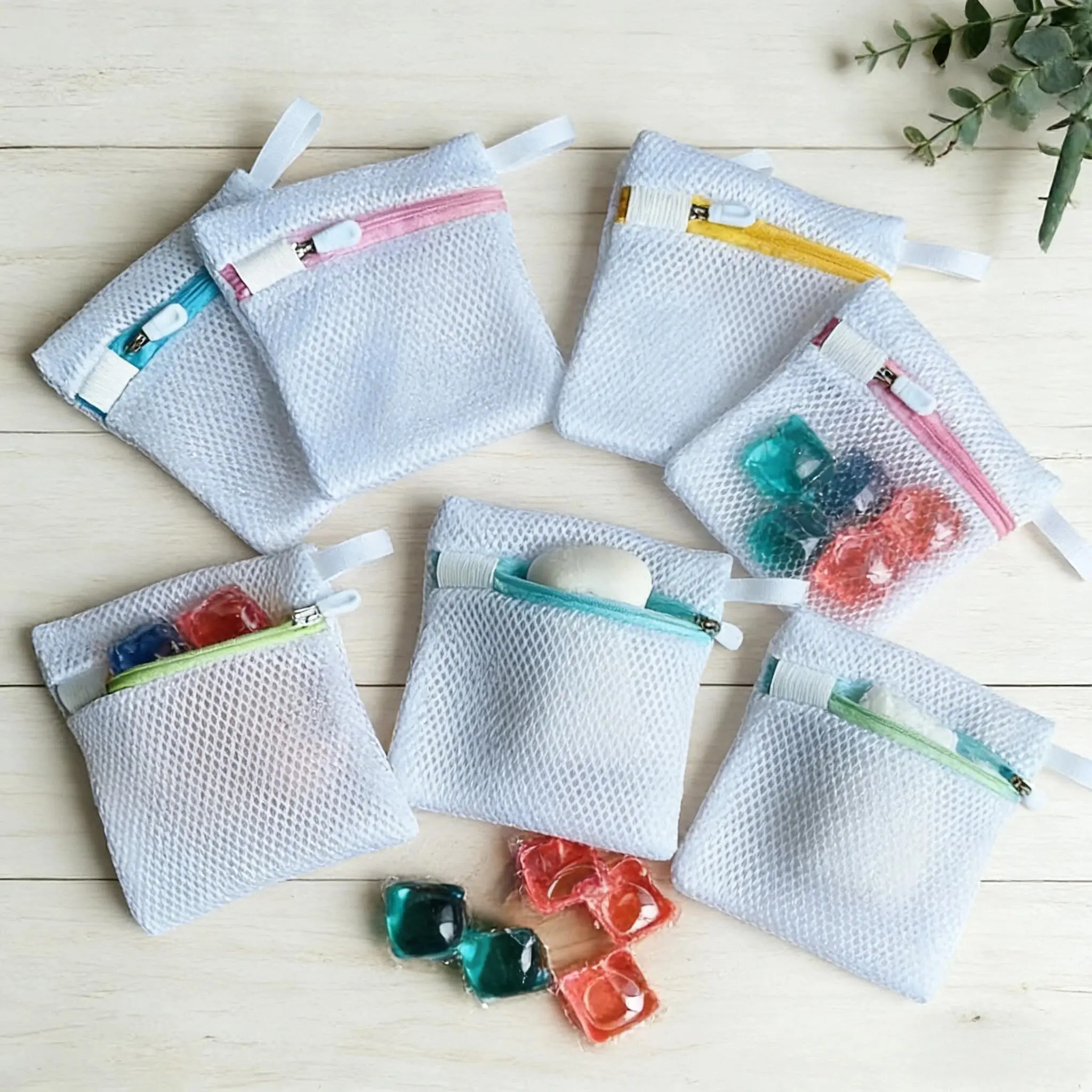 10-Pack Mesh Laundry Bags, Thickened Polyester Wash Bags with Zipper Closure, Reusable Delicate Wash Bags for Bras, Underwear, Socks & Small Clothing, Minimalist Laundry Organizer for Home & Travel