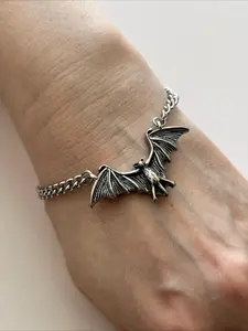 Gothic Punk Bat Bracelet, Vintage Distressed Design, Unisex Party Jewelry, Casual Style Accessory for Men and Women, Casual Trendy Jewelry