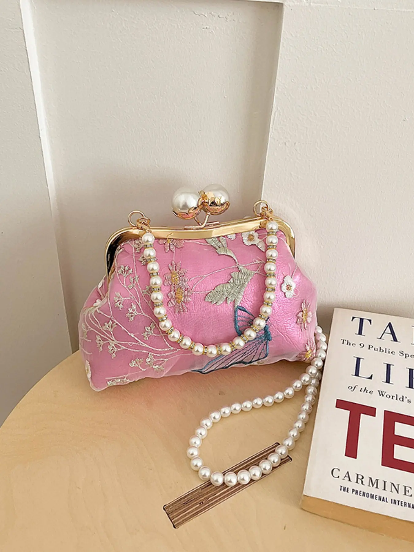 Traditional Embroidered Fabric Clutch Bag, Floral and Butterfly Patterns, Metal Pearl Lock, Short and Long Straps, Perfect for Hanfu, Events, Photoshoots
