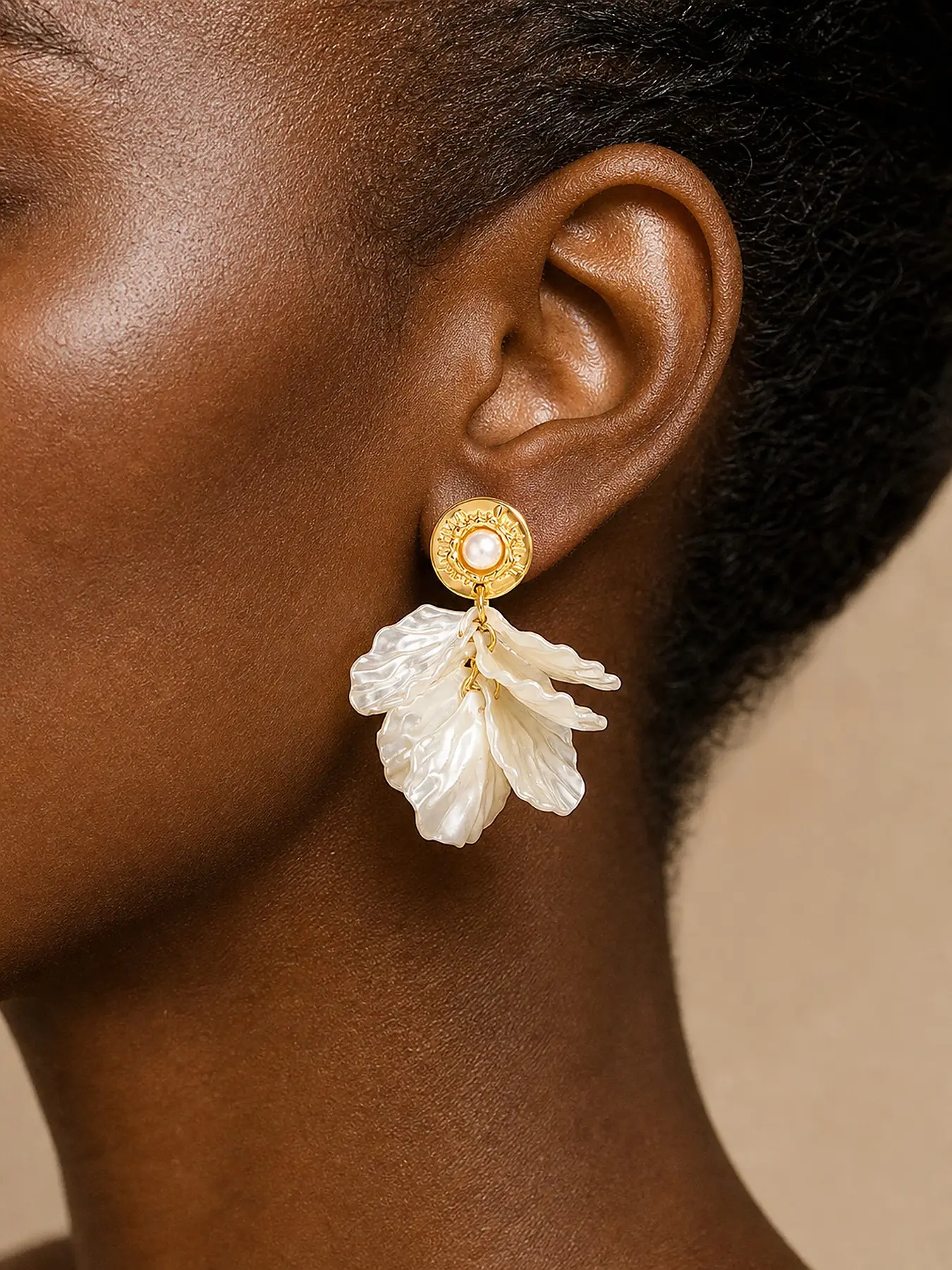 Disk Pearl Texture Petal Pendant Earrings, Dual Tone Semi-Transparent Flower Ear Jewelry, Elegant Floral Design Accessories
