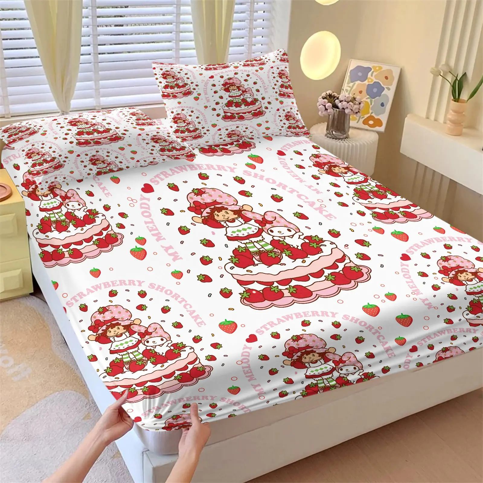 Kawaii Pink Strawberry Dessert Pattern Fitted Sheet Set, Decorative Bedding Set, Include 1 Bedspread and 2 Pillowcases, Sweet Cartoon Printed Elastic Mattress Cover, Cute Bedroom Decor Bedskirt, Lovely Cartoon Fruit Themed Bedding Protector