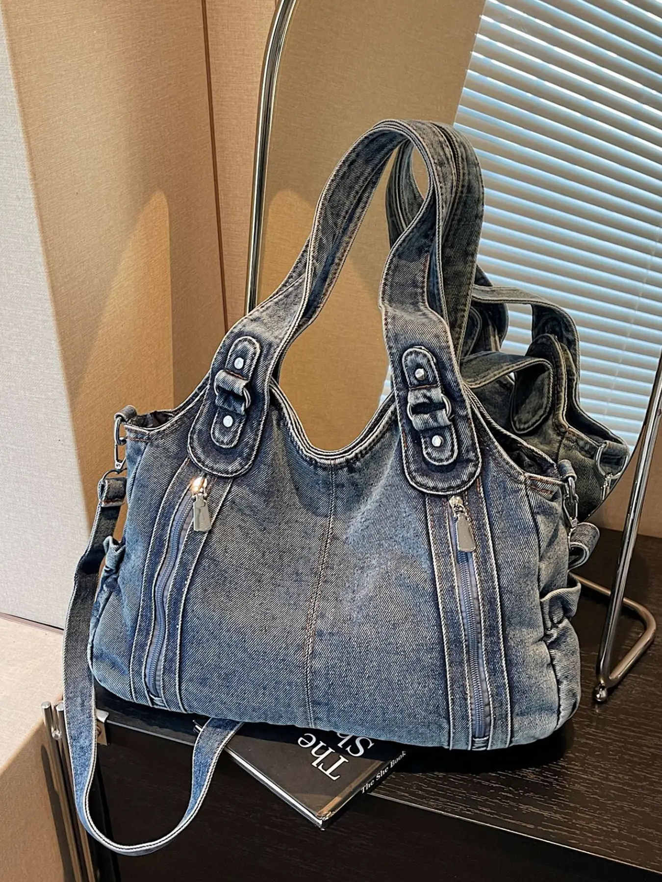 1Pc Washed Denim Hobo Shoulder Bag Adjustable Strap Multi Pockets Crossbody Handbag, Aesthetic Shoulder Handbag, Trendy Bag For Women, Fit For Daily Commute, Street Shooting, Shopping And Casual Outdoor Activities